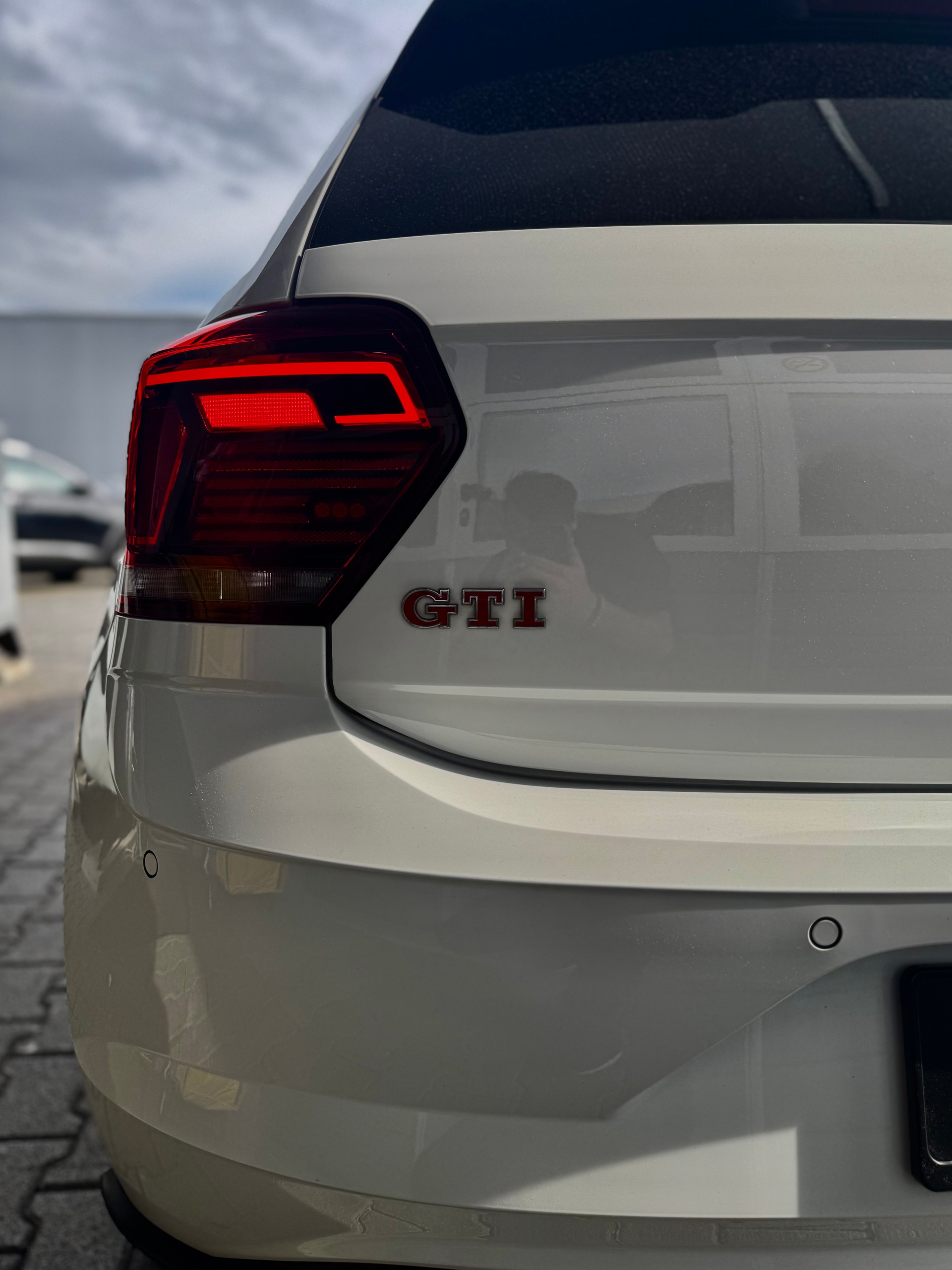 VW Polo 2.0 TSI GTI DSG / ab MFK bei Verkauf-image-22
