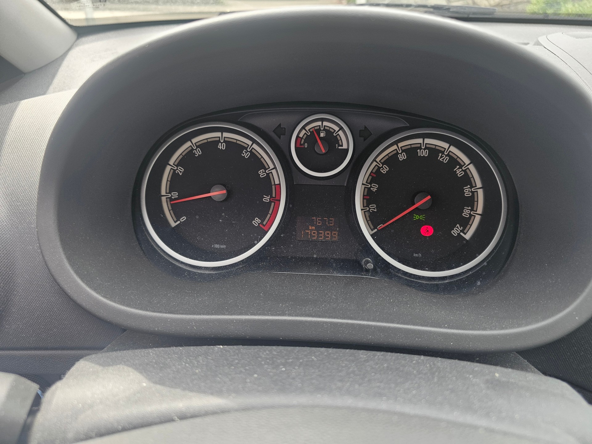 OPEL Corsa 1.2 TP Color Edition-image-11