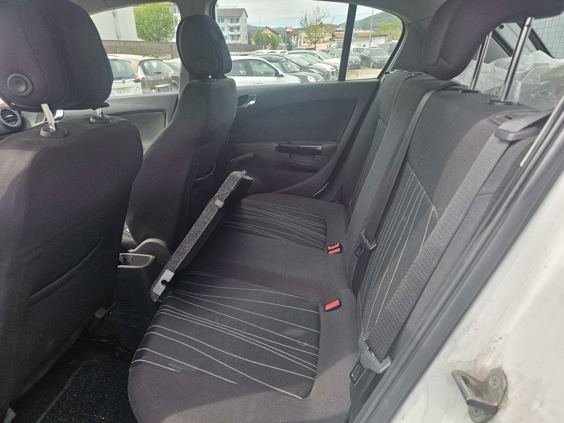 OPEL Corsa 1.2 TP Color Edition-image-9