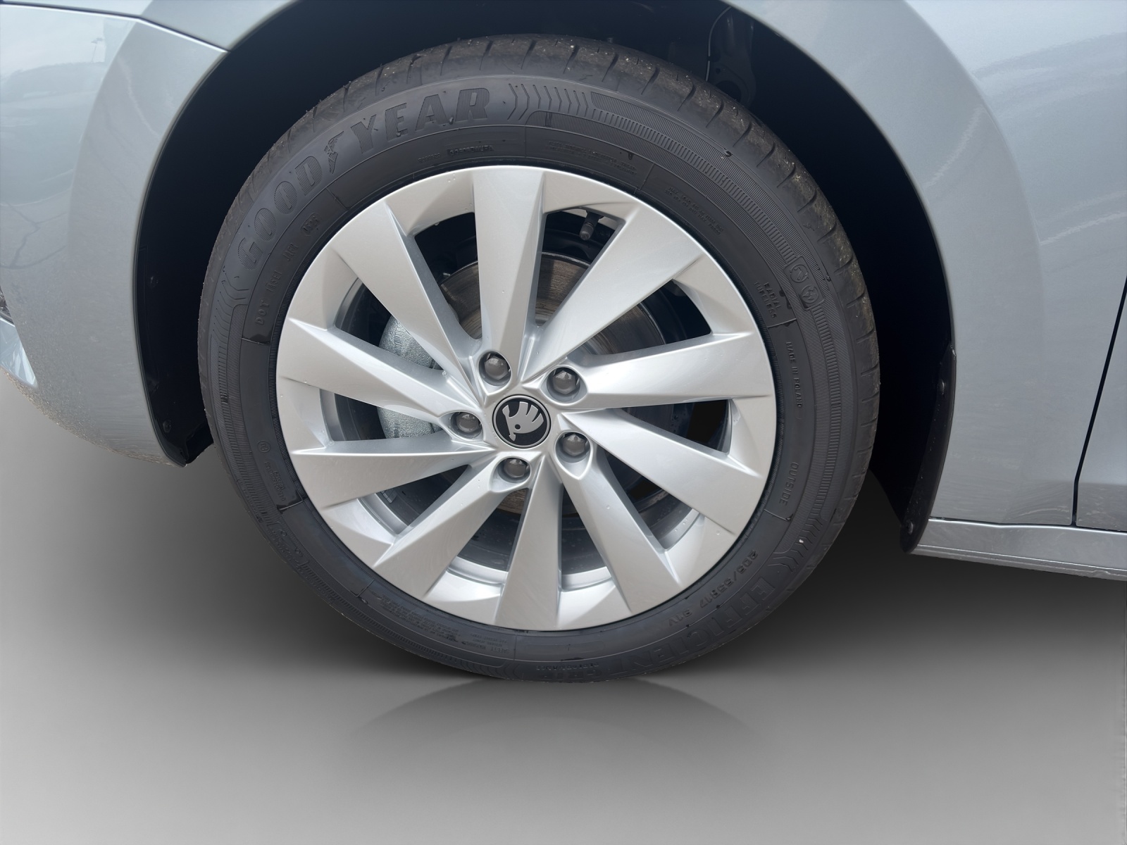 SKODA Octavia Combi 1.5 TSI mHEV DSG Dynamic-image-13