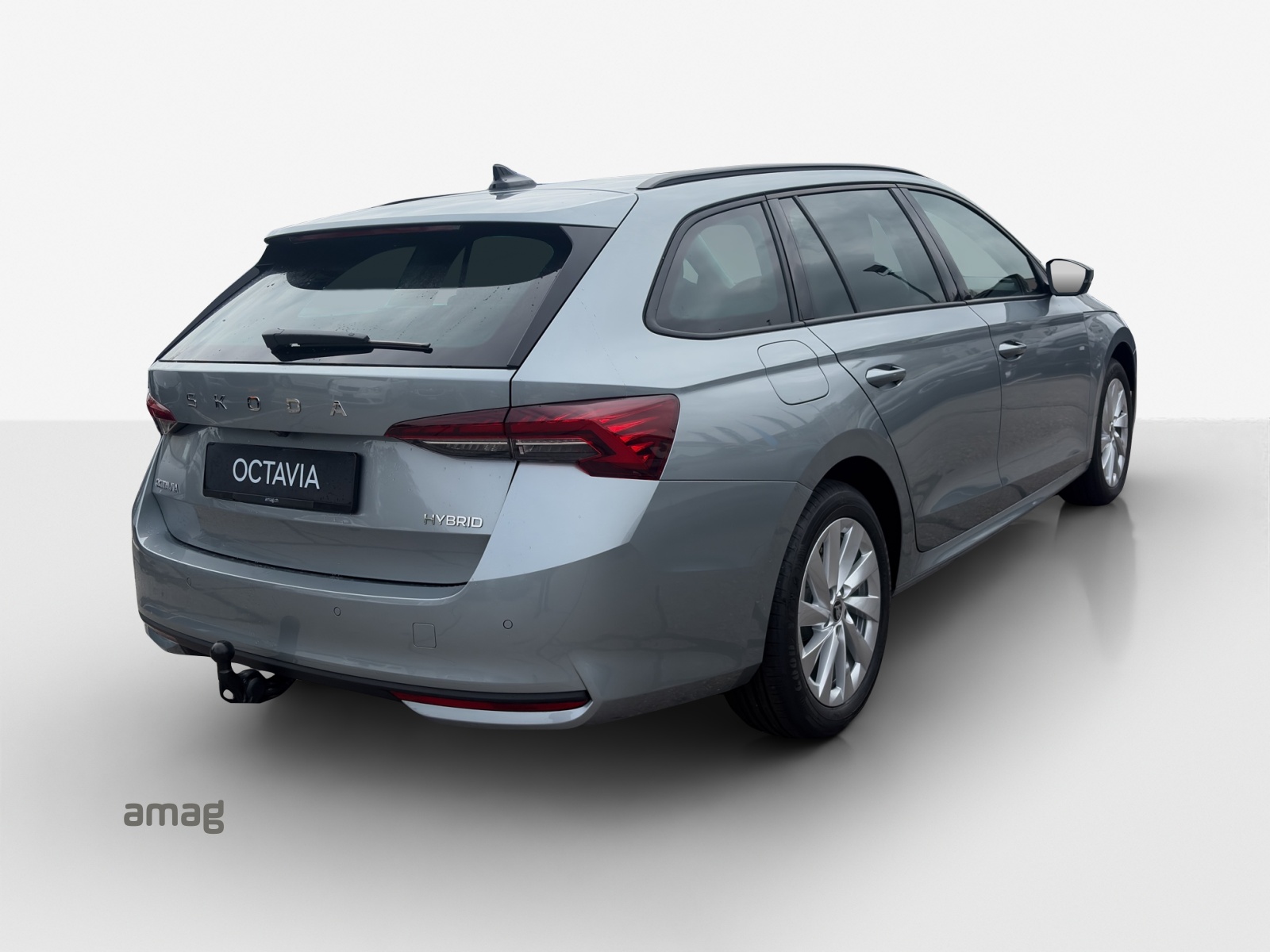 SKODA Octavia Combi 1.5 TSI mHEV DSG Dynamic-image-4