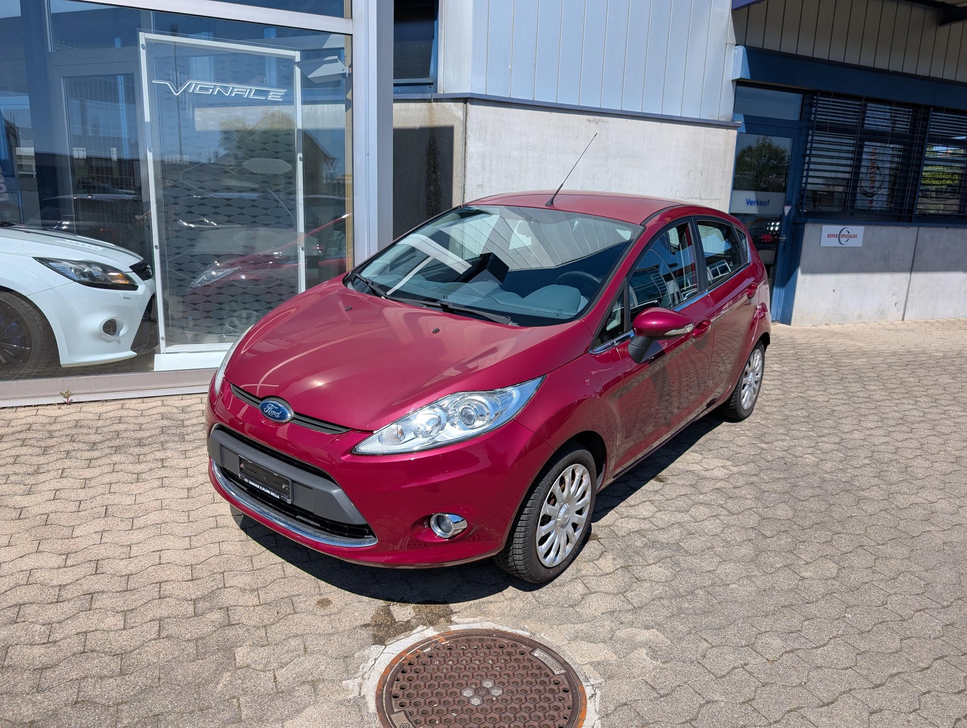 FORD Fiesta 1.4 16V Titanium-image-0