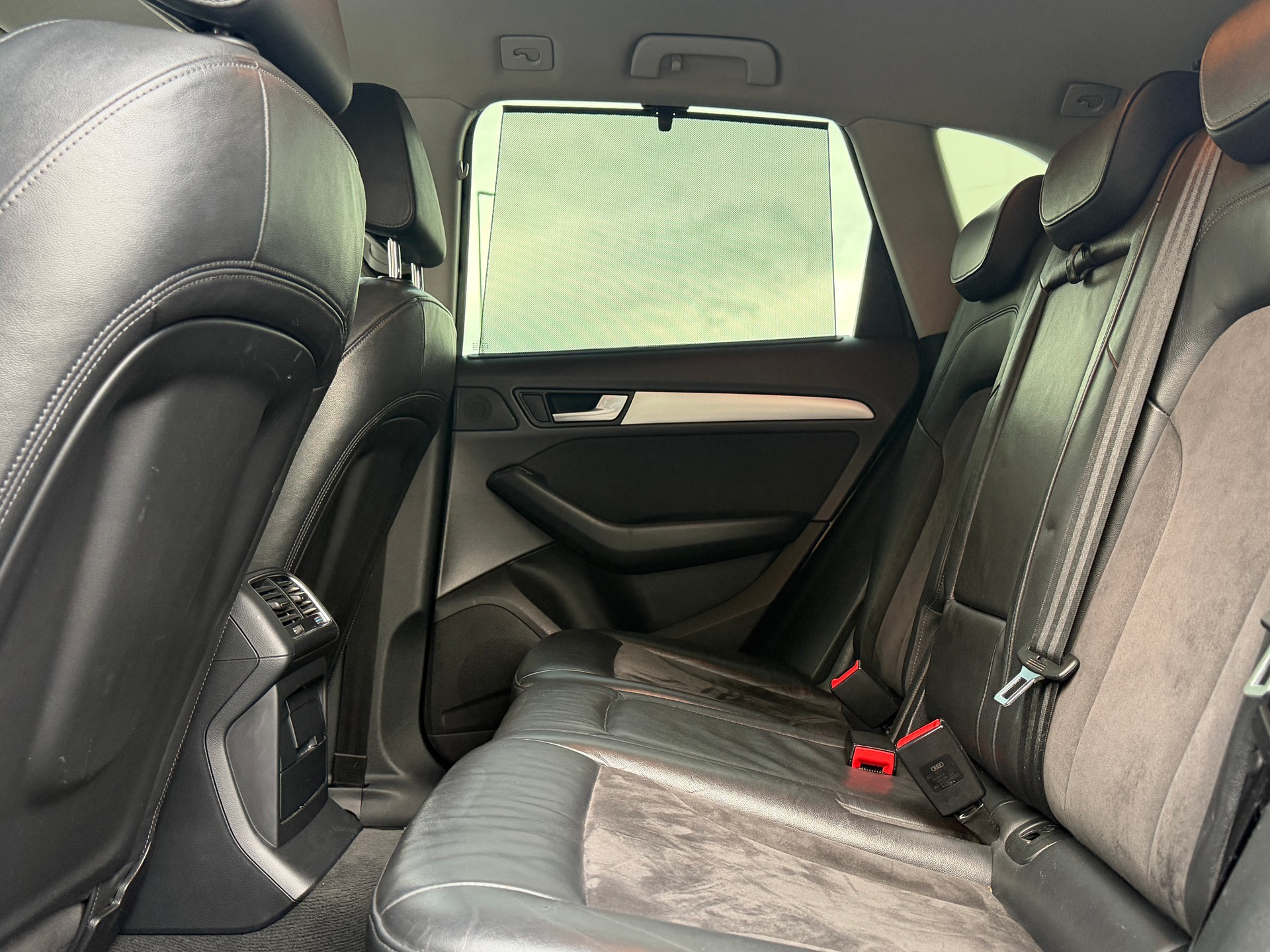 AUDI Q5 2.0 TDI S-line quattro S-tronic-image-8