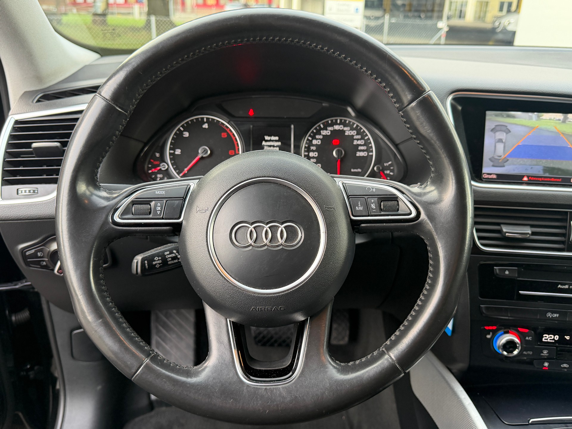 AUDI Q5 2.0 TDI S-line quattro S-tronic-image-10