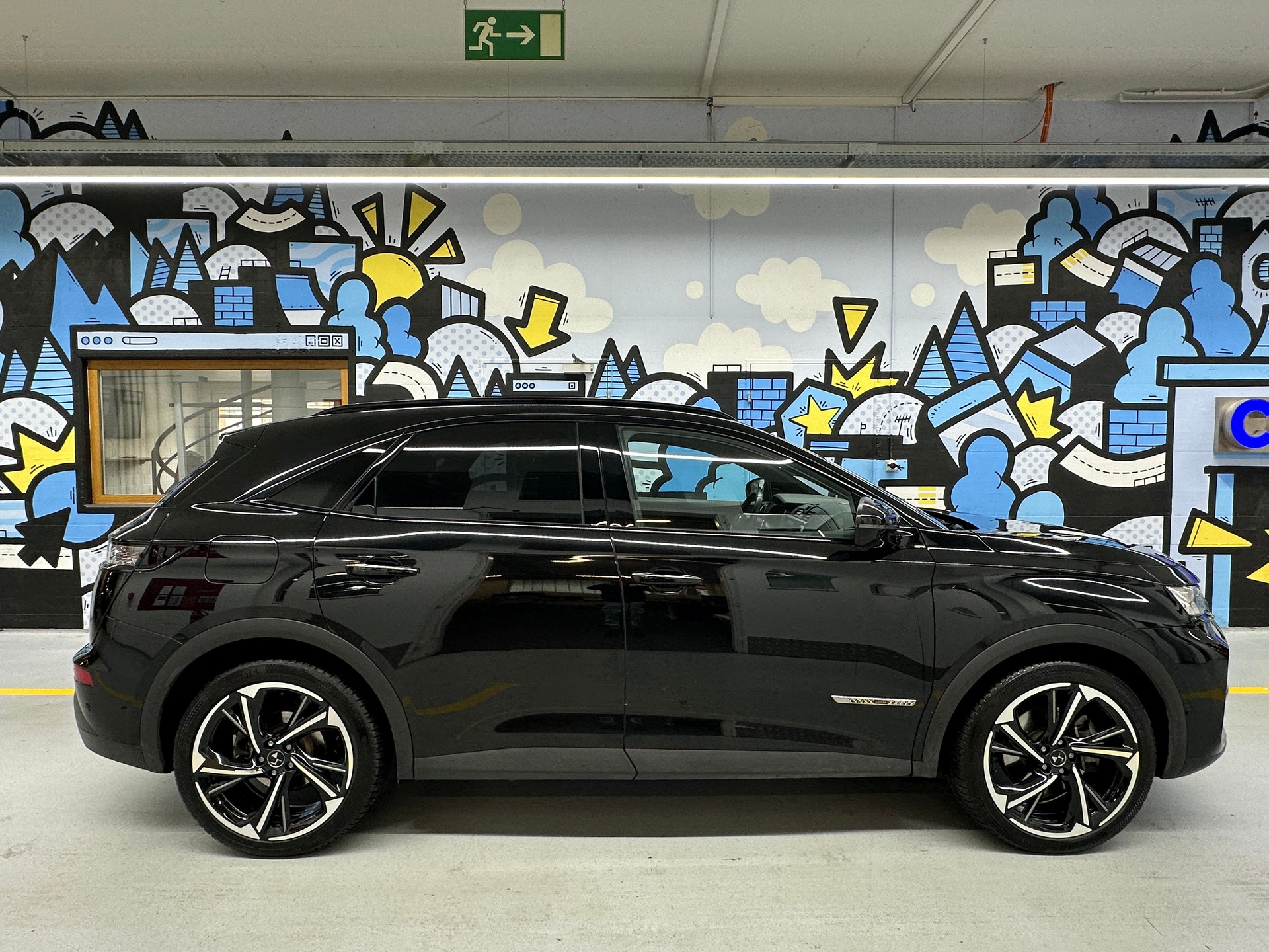 DS AUTOMOBILES DS 7 Crossback E-Tense 300 4x4 Louvre-image-2