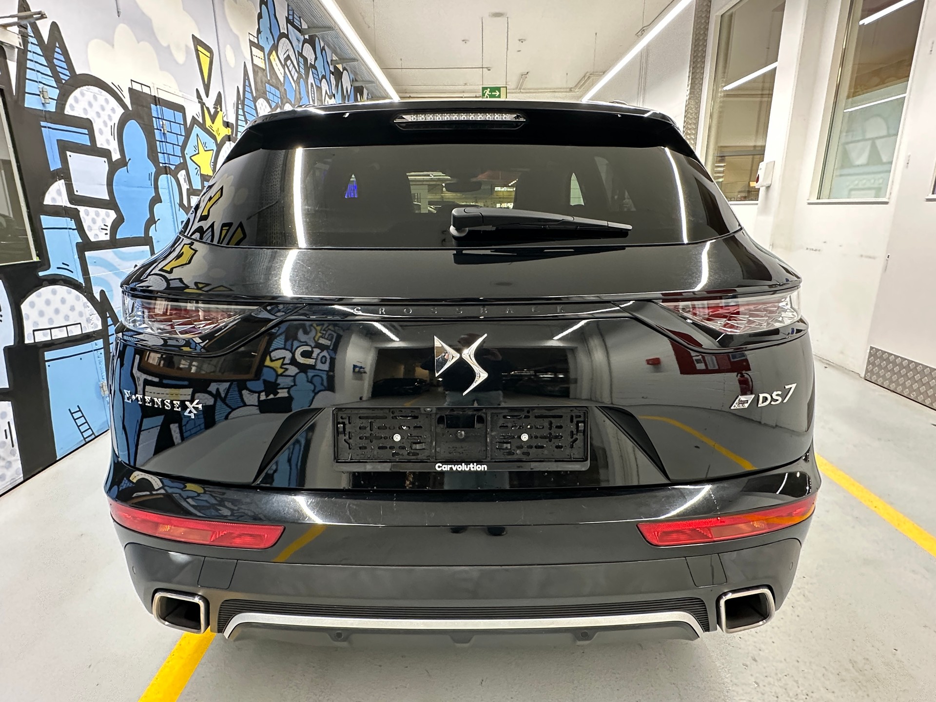DS AUTOMOBILES DS 7 Crossback E-Tense 300 4x4 Louvre-image-4