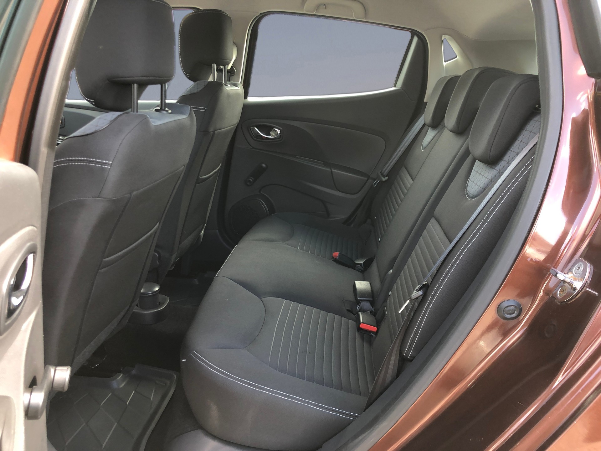 RENAULT Clio 1.5 dCi Dynamique-image-11