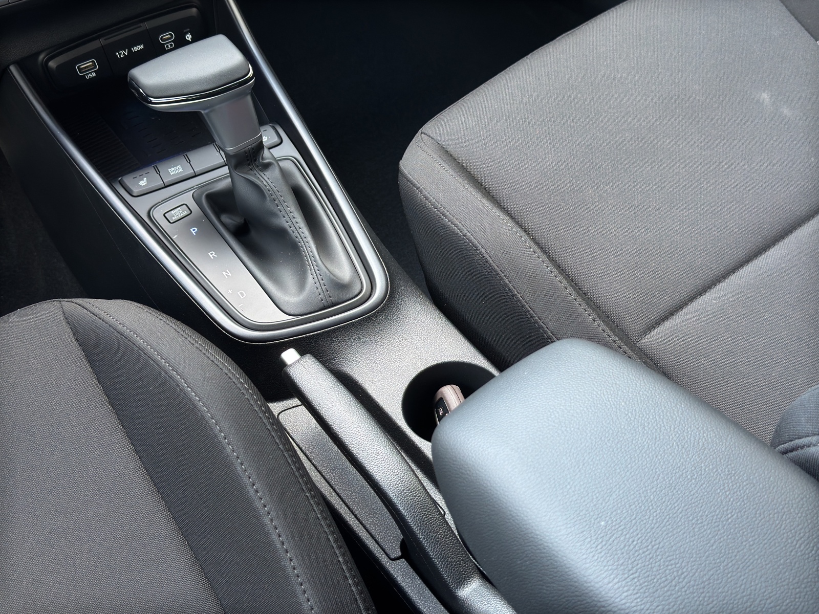 HYUNDAI Bayon 1.0 T-GDi Amplia SafeTec-image-10