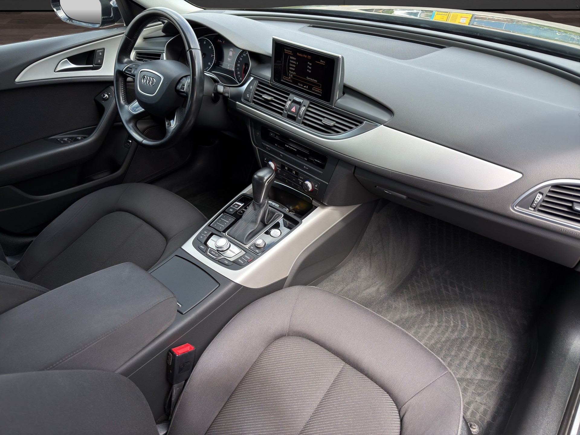 AUDI A6 Limousine 2.0 TFSI S-tronic-image-17