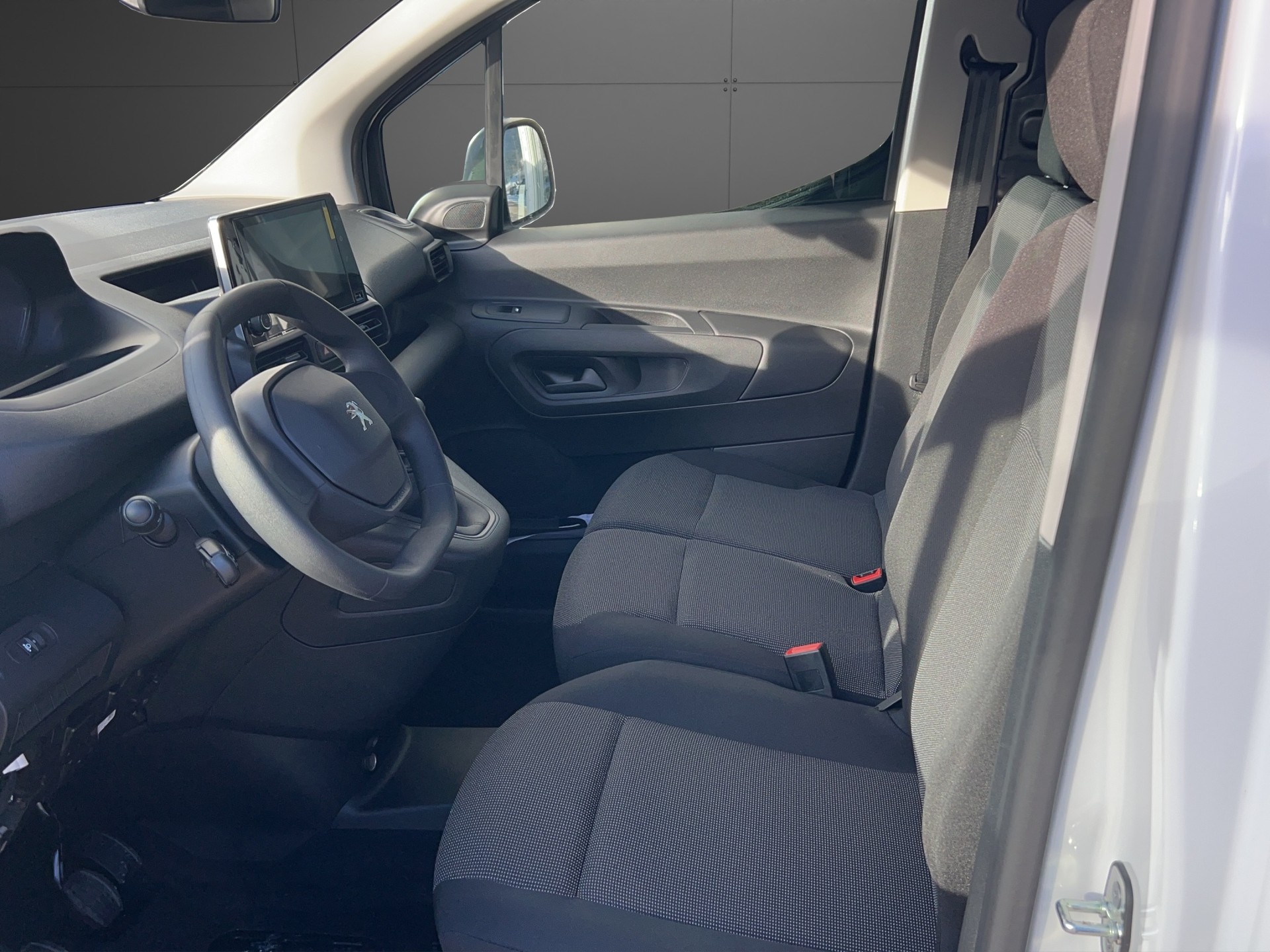 PEUGEOT Partner 1.5 BlueHDI Premium Standard-image-4