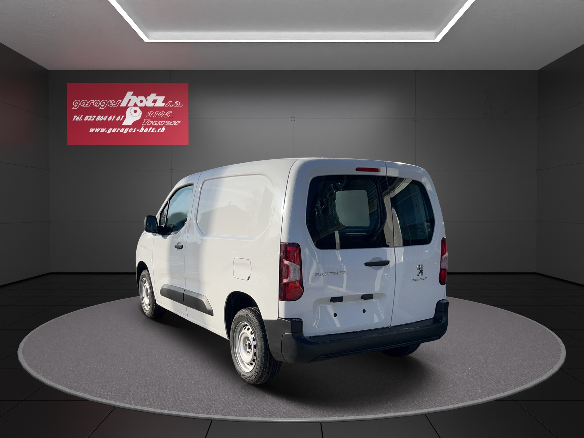 PEUGEOT Partner 1.5 BlueHDI Premium Standard-image-2
