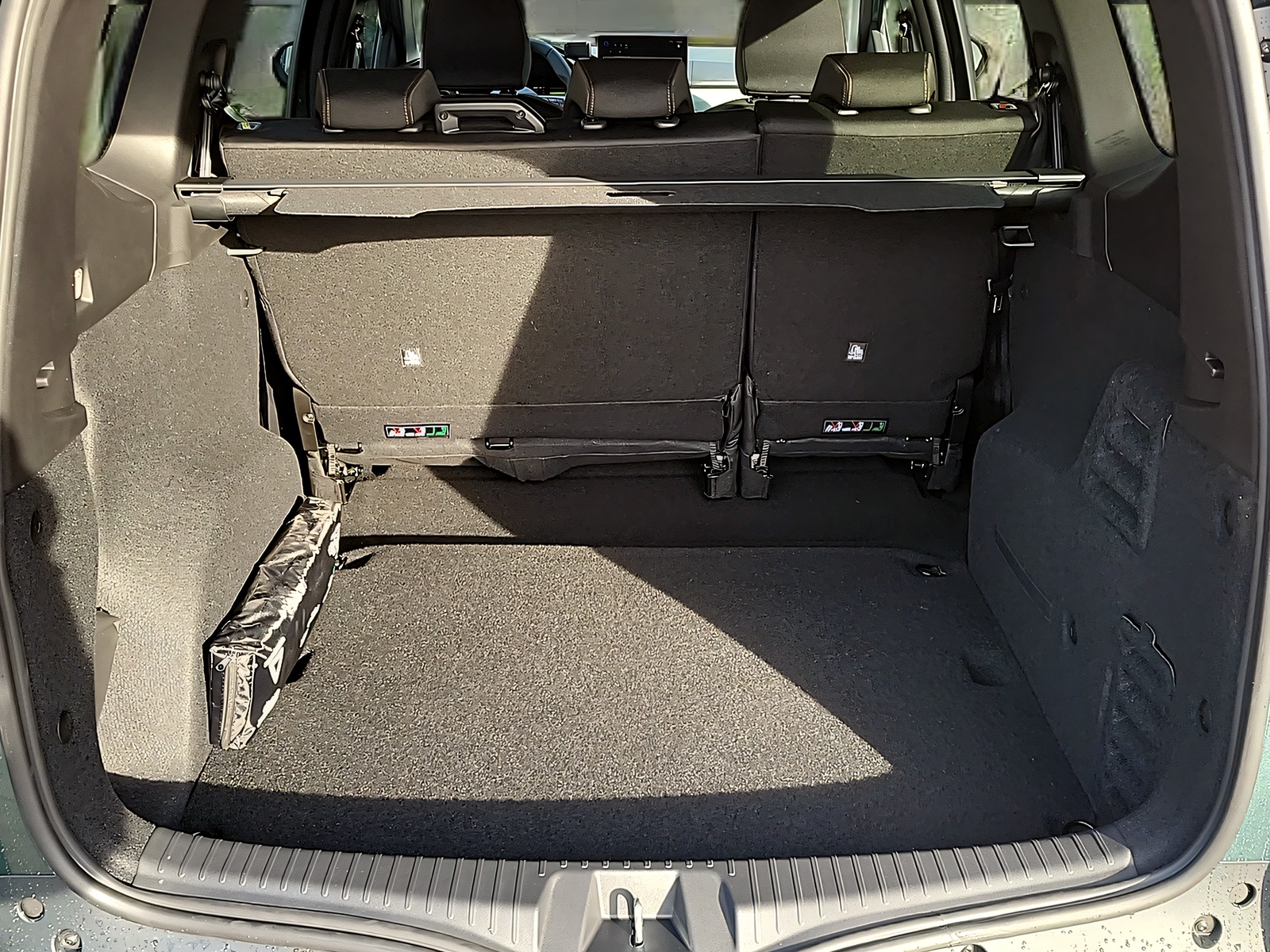 DACIA Jogger Extreme hybrid 155 5-Plätzer-image-8