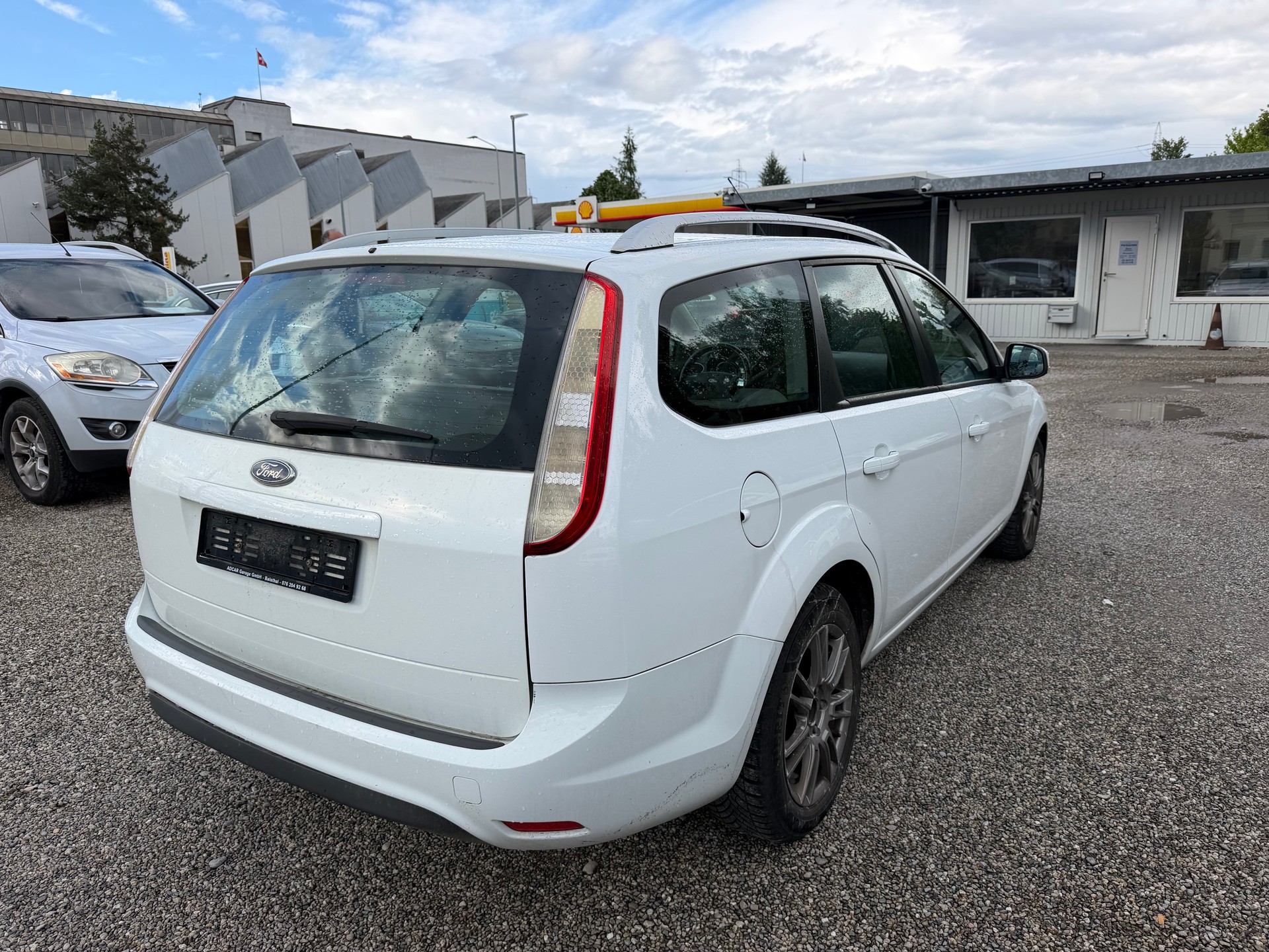 FORD Focus 1.6i Ambiente-image-6