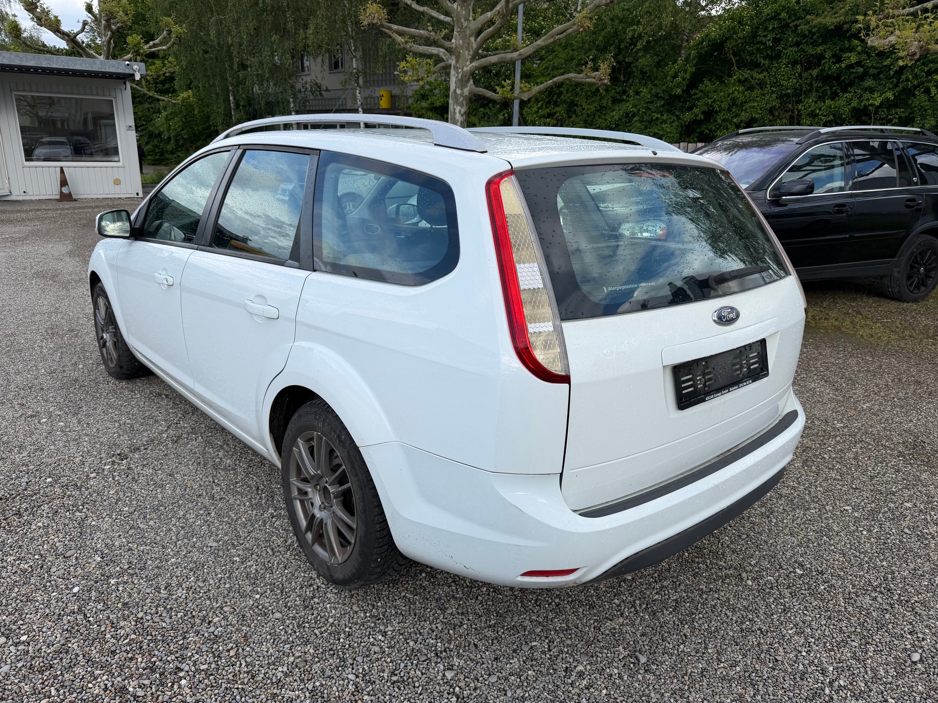 FORD Focus 1.6i Ambiente-image-4