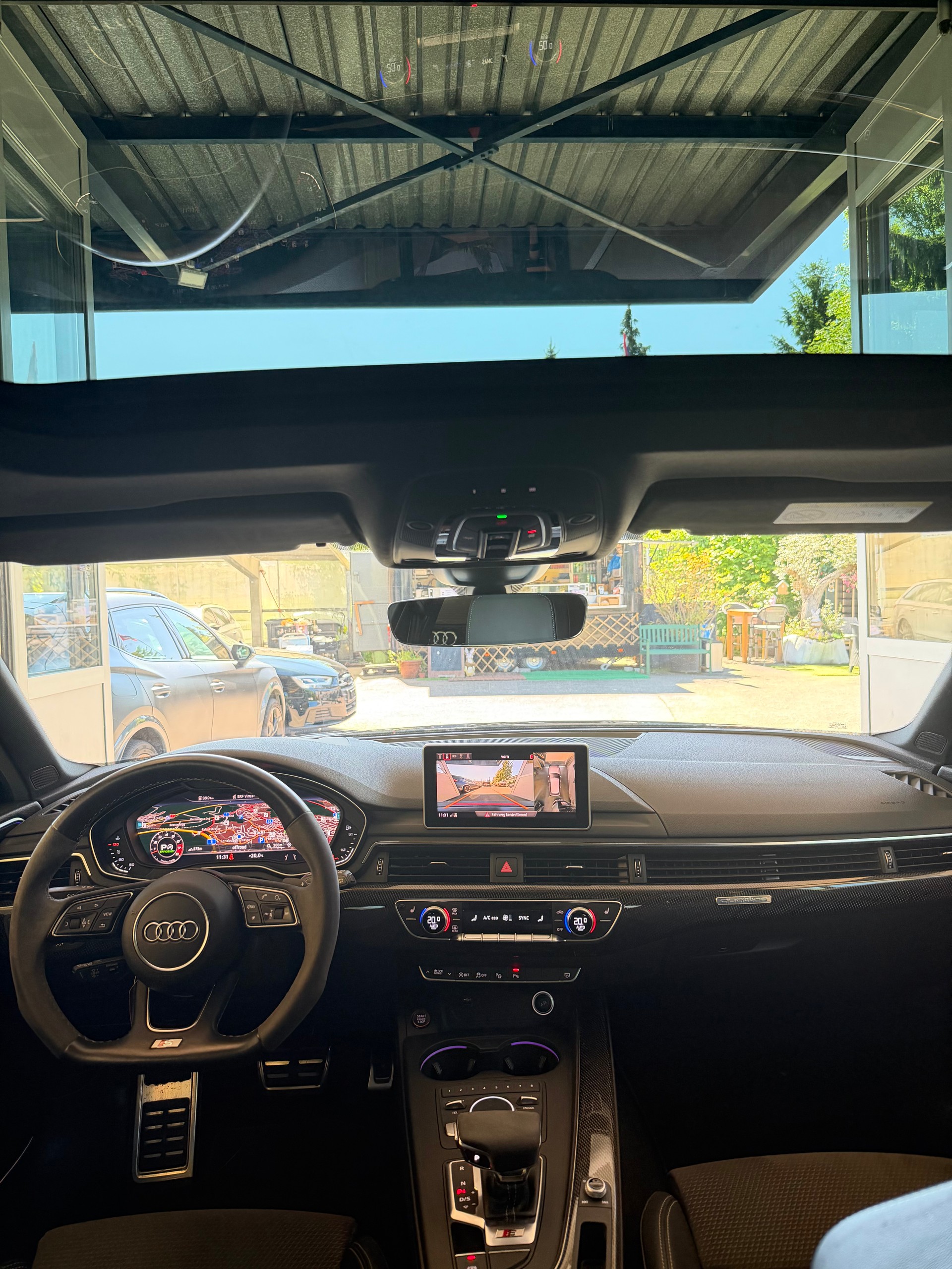 AUDI S4 Avant 3.0 V6 TFSI quattro S-Tronic-image-8