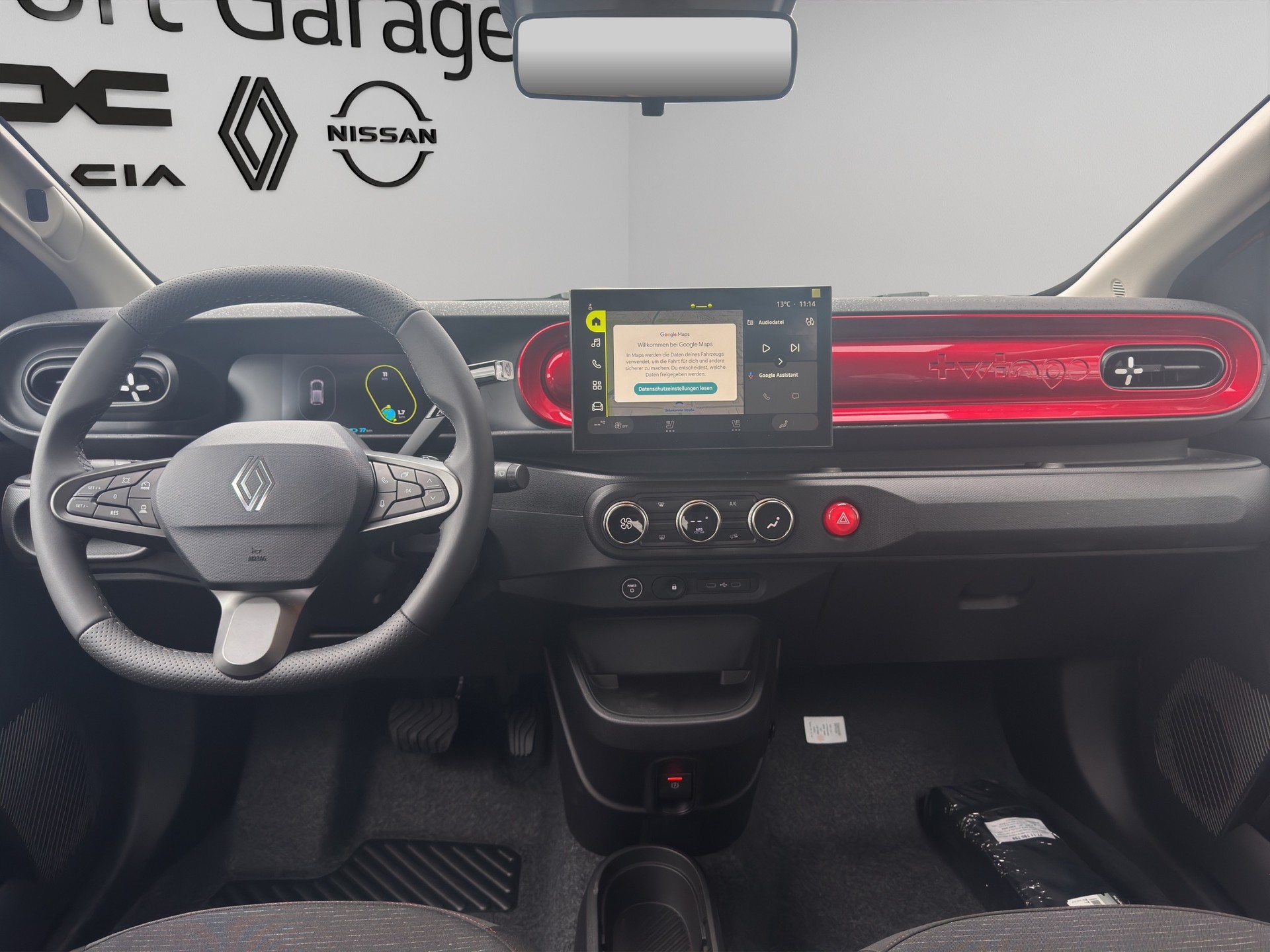 RENAULT Twingo E-Tech 27kWh Techno-image-8