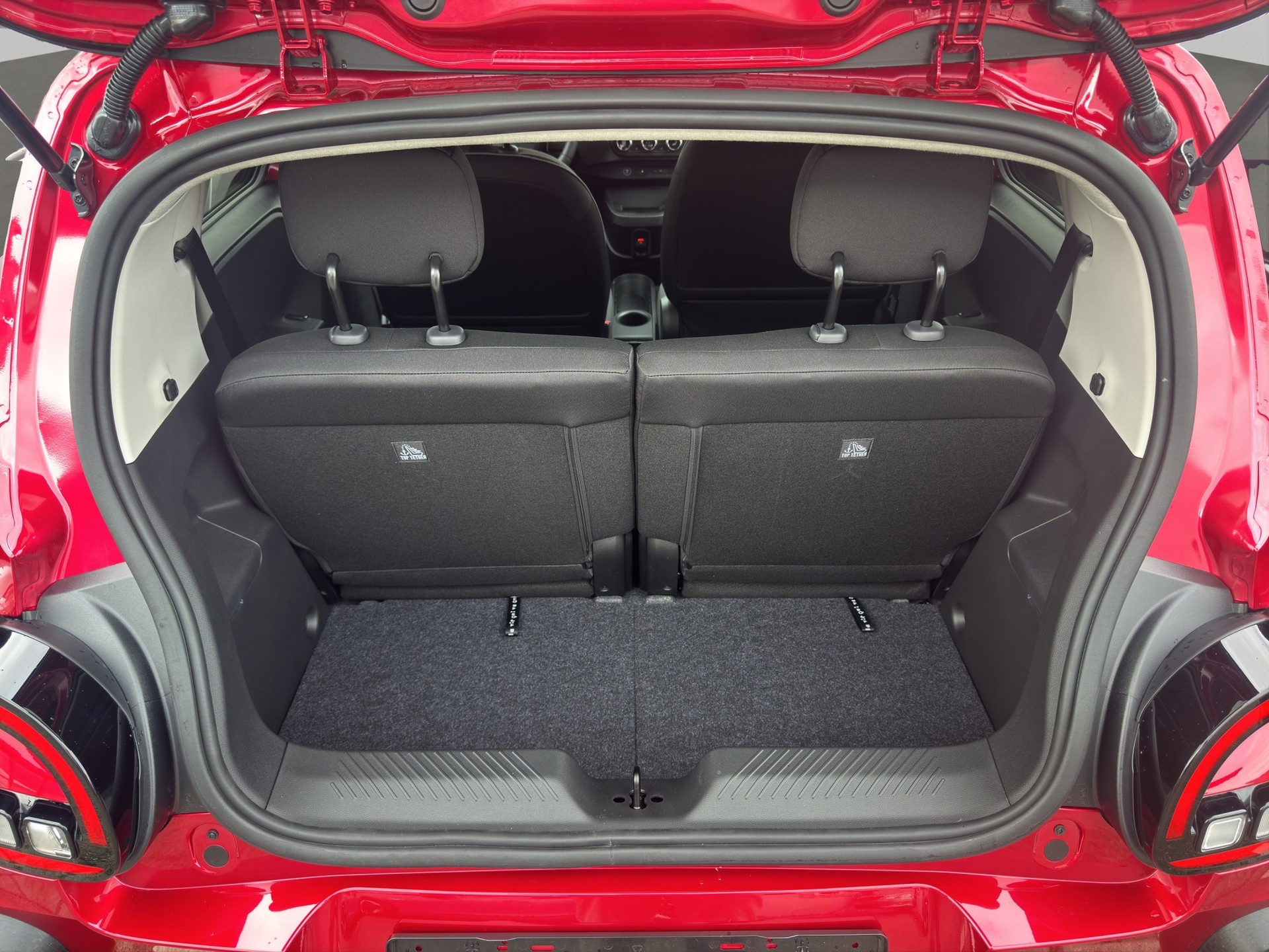 RENAULT Twingo E-Tech 27kWh Techno-image-12