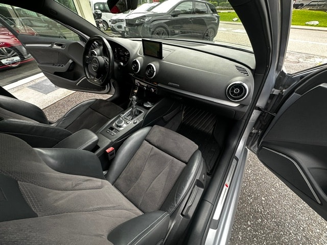 AUDI A3 Sportback 2.0 TDI Sport S-tronic quattro-image-13