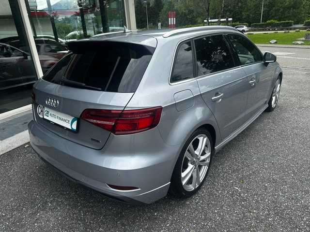 AUDI A3 Sportback 2.0 TDI Sport S-tronic quattro-image-4