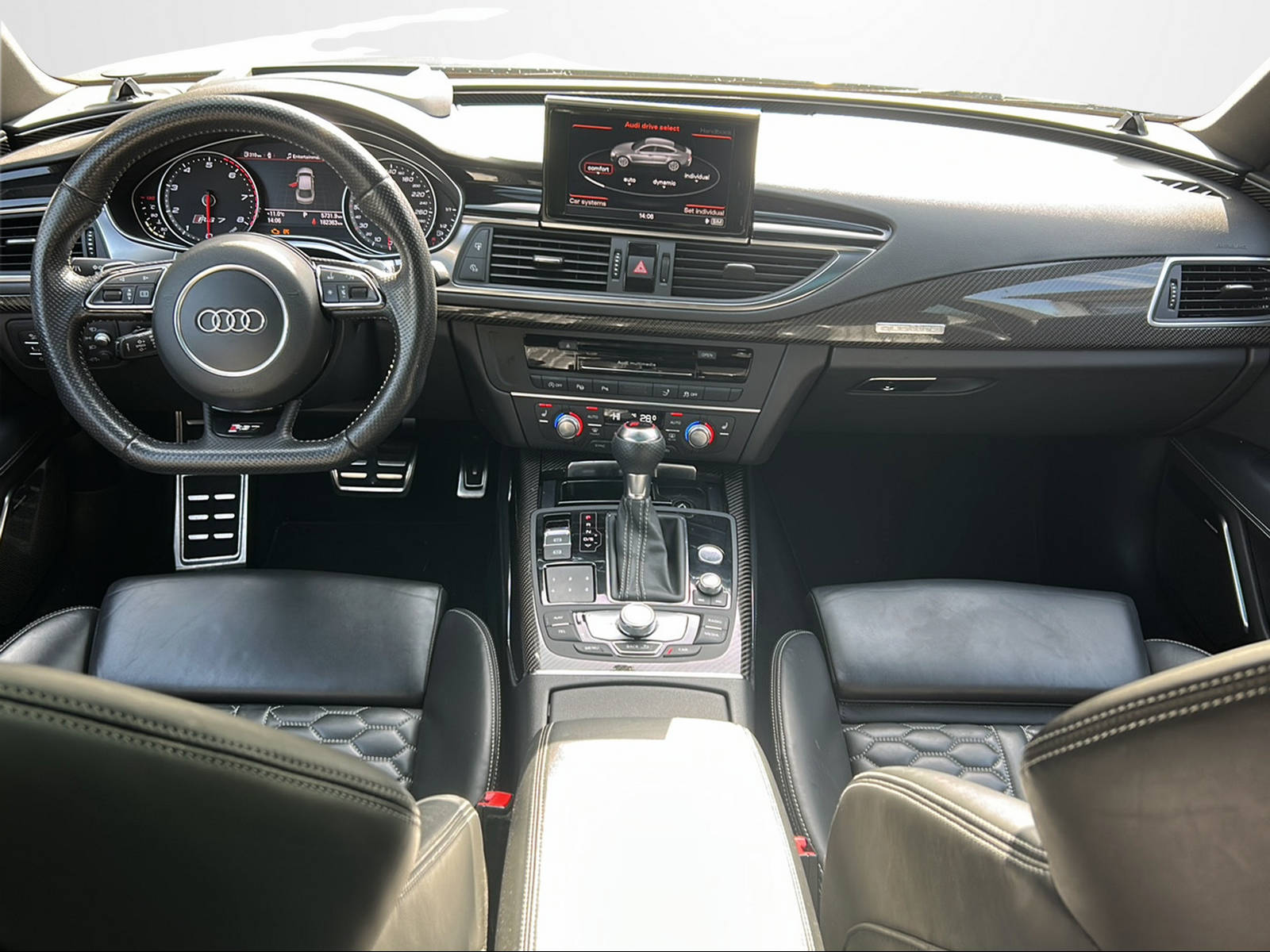 AUDI RS7 Sportback 4.0 TFSI V8 quattro S-tronic-image-10