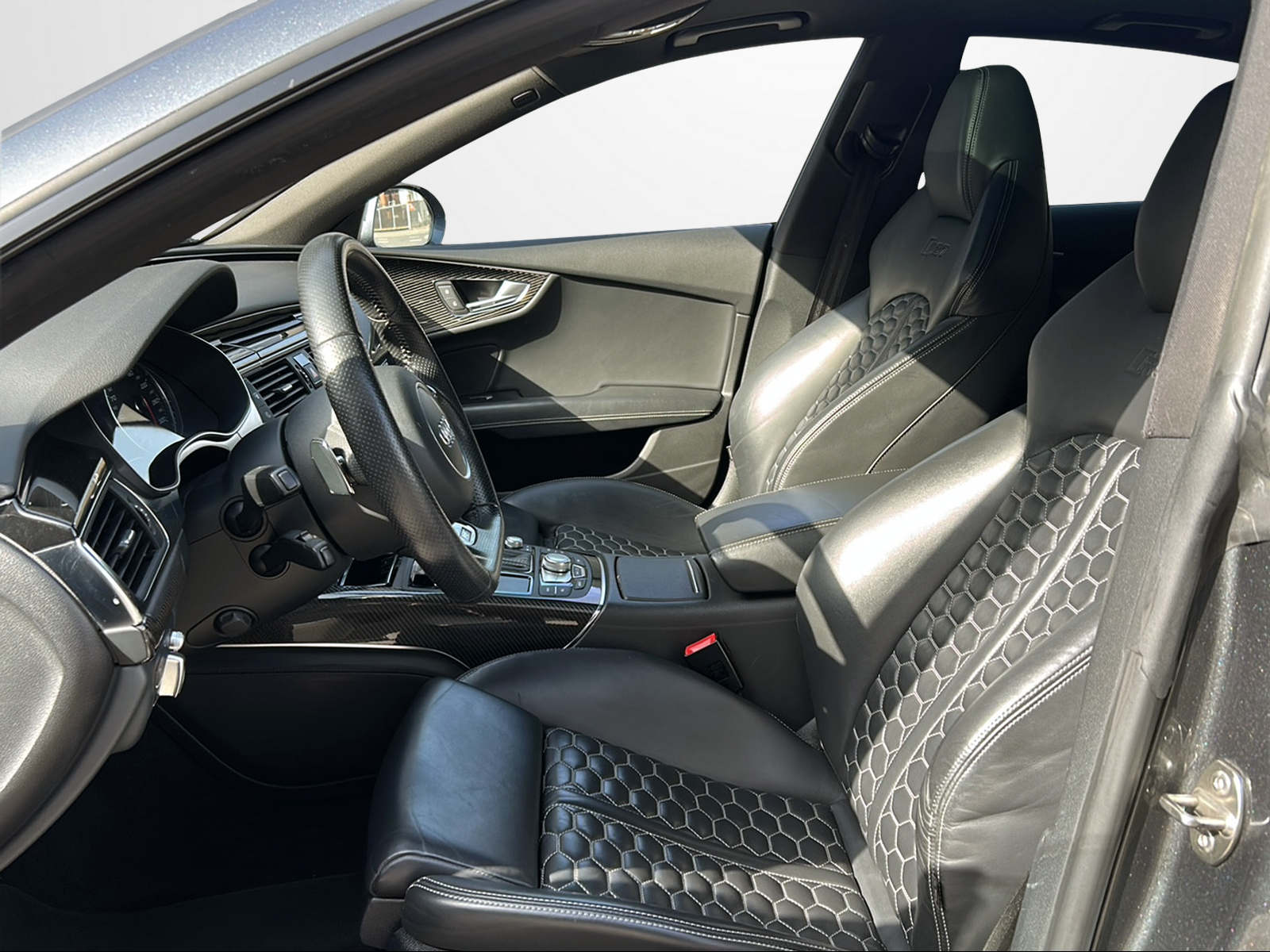 AUDI RS7 Sportback 4.0 TFSI V8 quattro S-tronic-image-12
