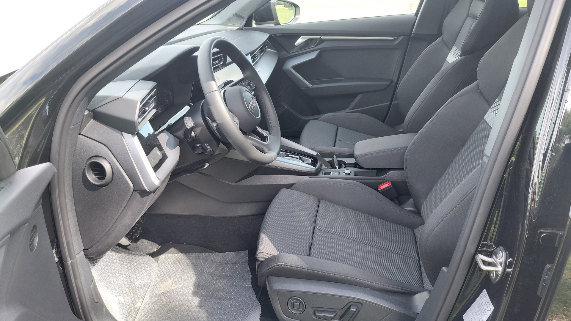 AUDI AUDI A3 Sportback 1.5 45 TFSI Plug-in-Hybrid S Line S-Tronic-image-9