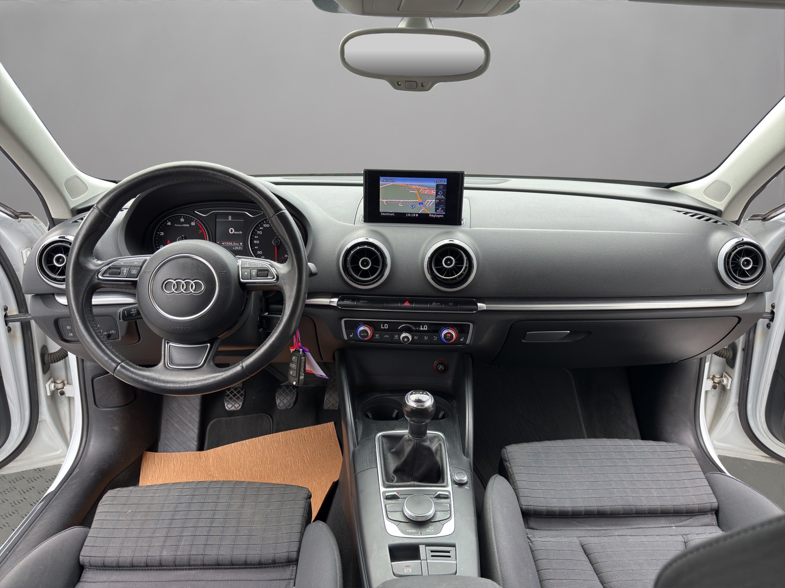 AUDI A3 Sportback 1.4 TFSI Ambition-image-13