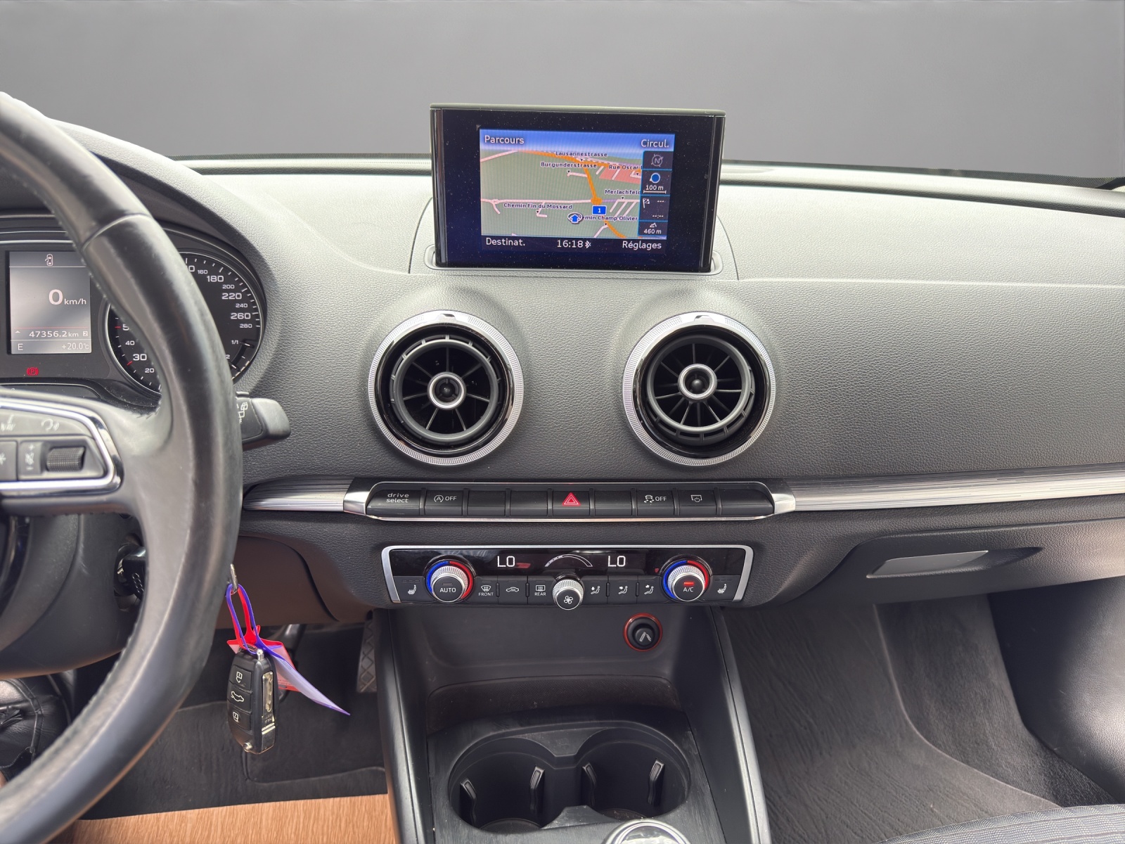 AUDI A3 Sportback 1.4 TFSI Ambition-image-14