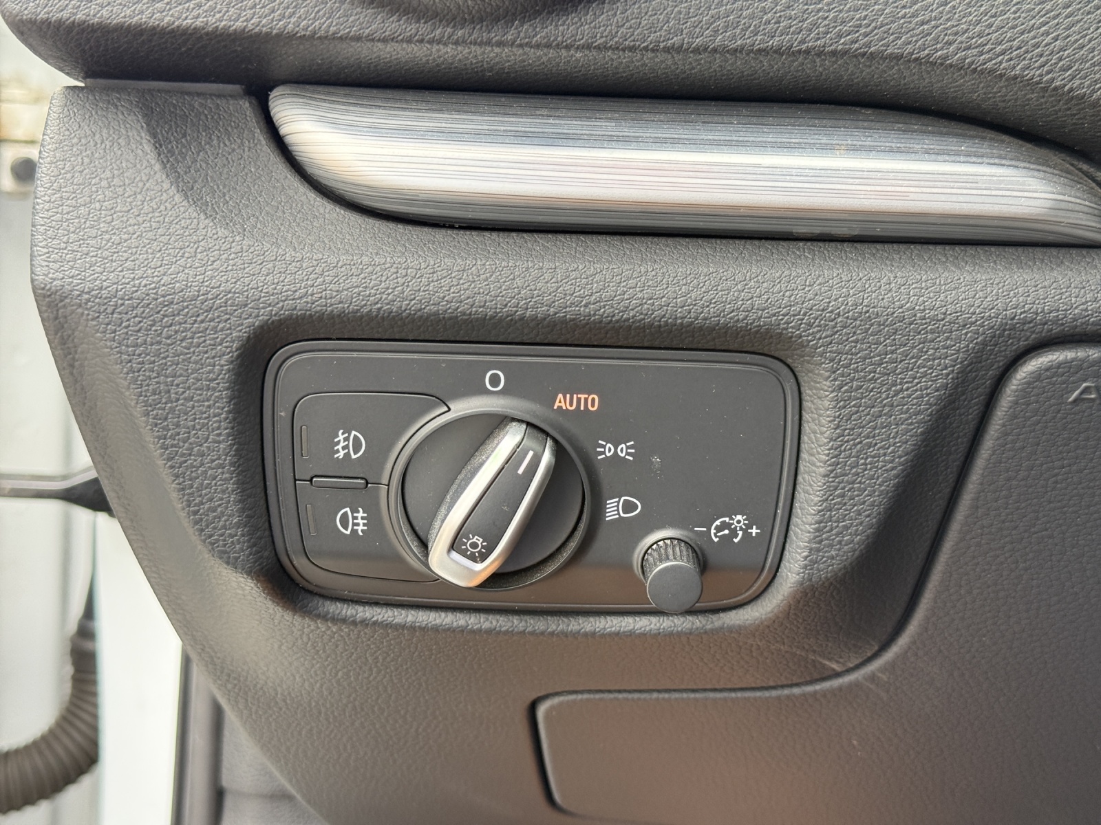 AUDI A3 Sportback 1.4 TFSI Ambition-image-21
