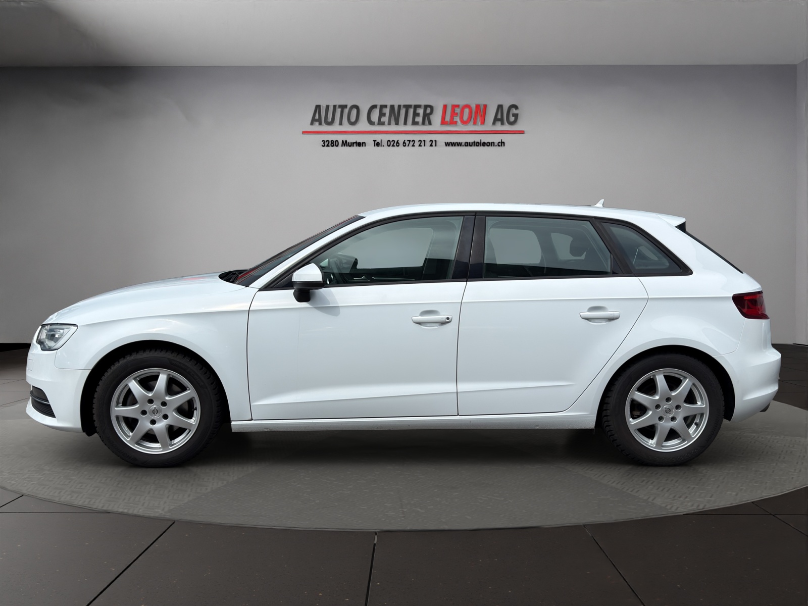 AUDI A3 Sportback 1.4 TFSI Ambition-image-2