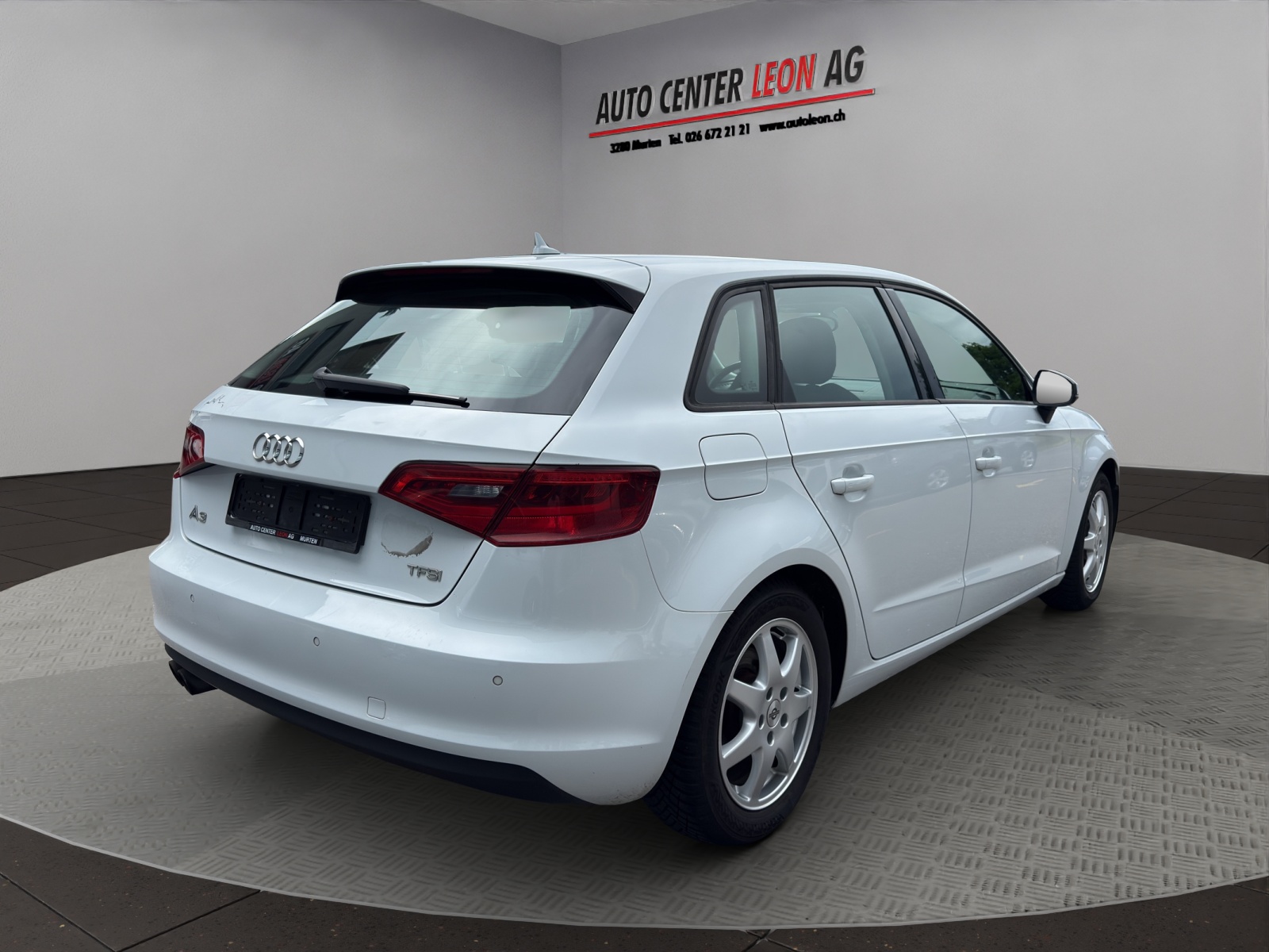 AUDI A3 Sportback 1.4 TFSI Ambition-image-5