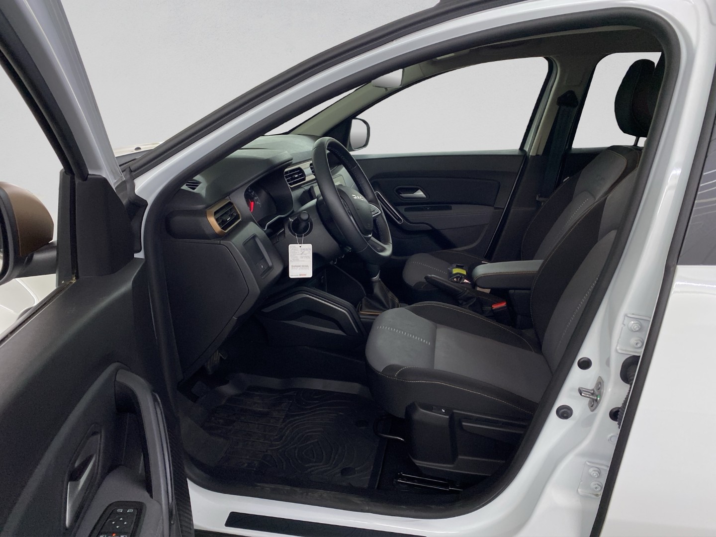 DACIA Duster TCe 150 Extreme EDC 4x2-image-6