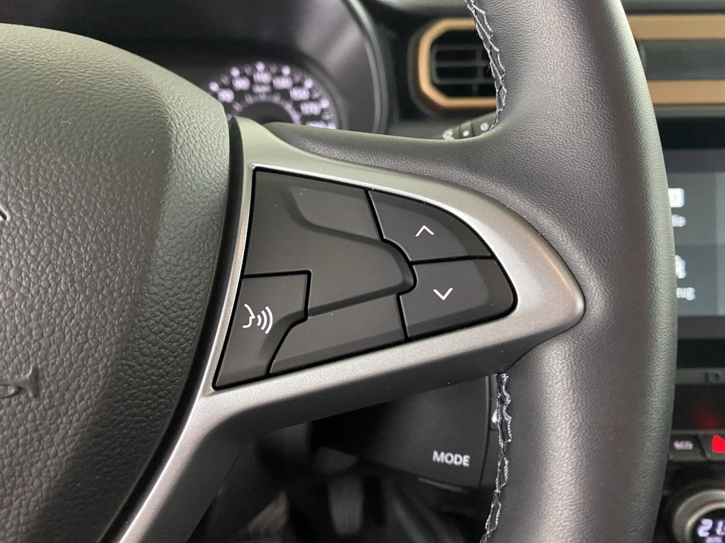 DACIA Duster TCe 150 Extreme EDC 4x2-image-13