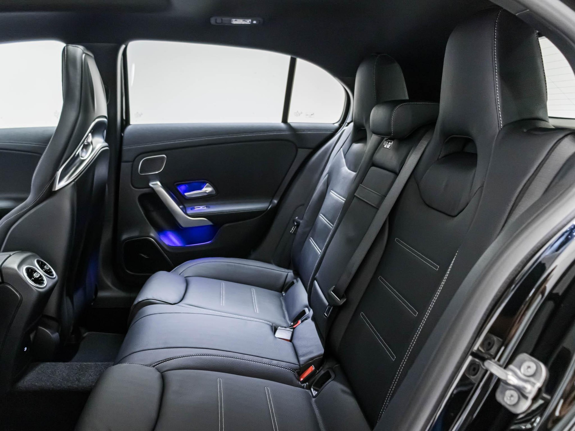 MERCEDES-BENZ A 45 AMG S 4MATIC+-image-7
