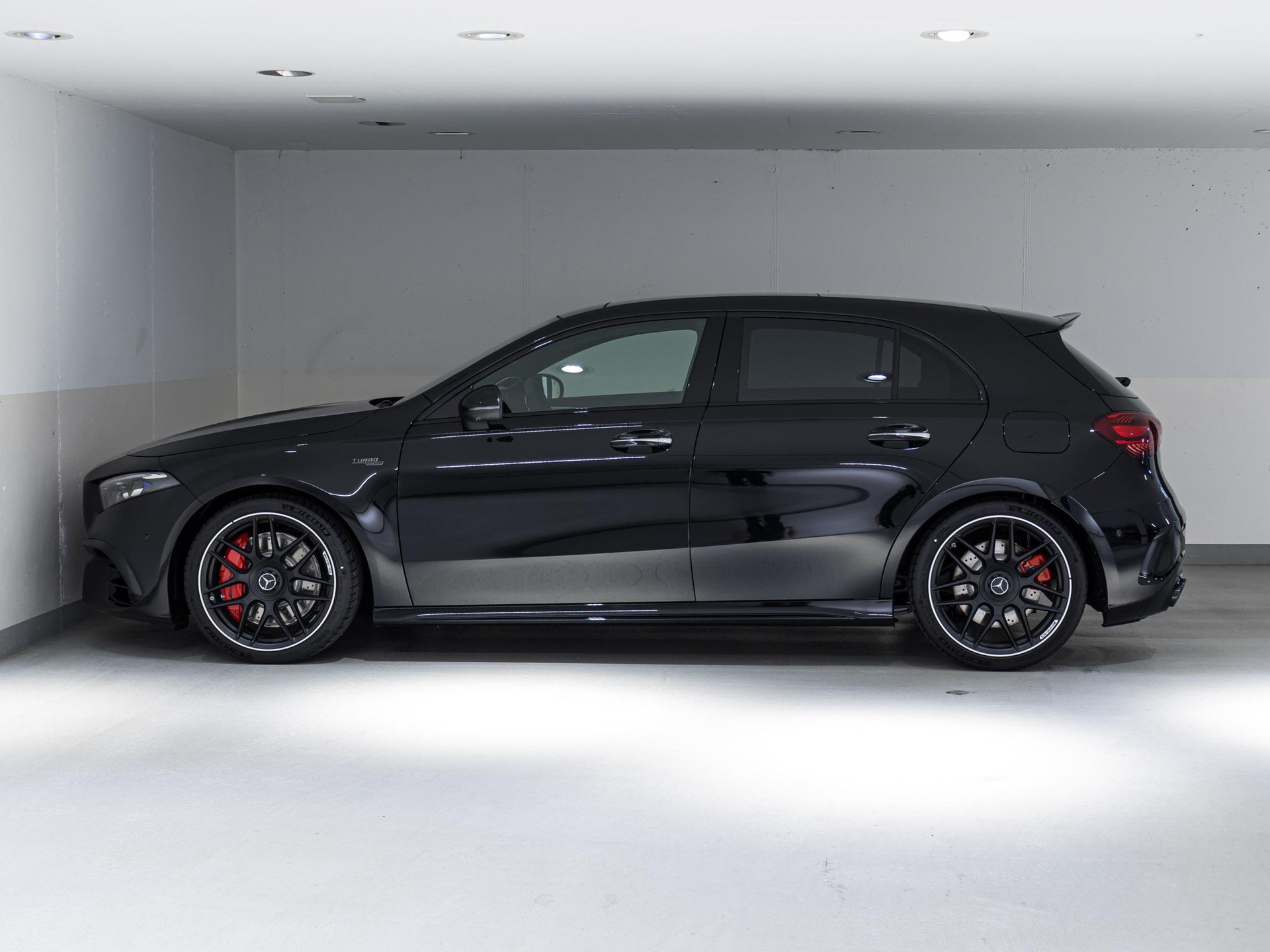 MERCEDES-BENZ A 45 AMG S 4MATIC+-image-4