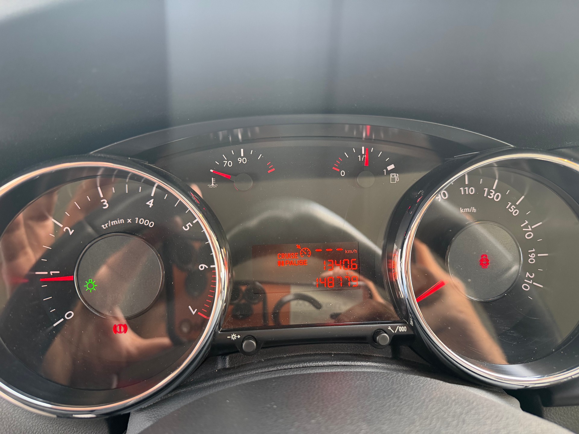 PEUGEOT 3008 1.6 16V VTI Access-image-3