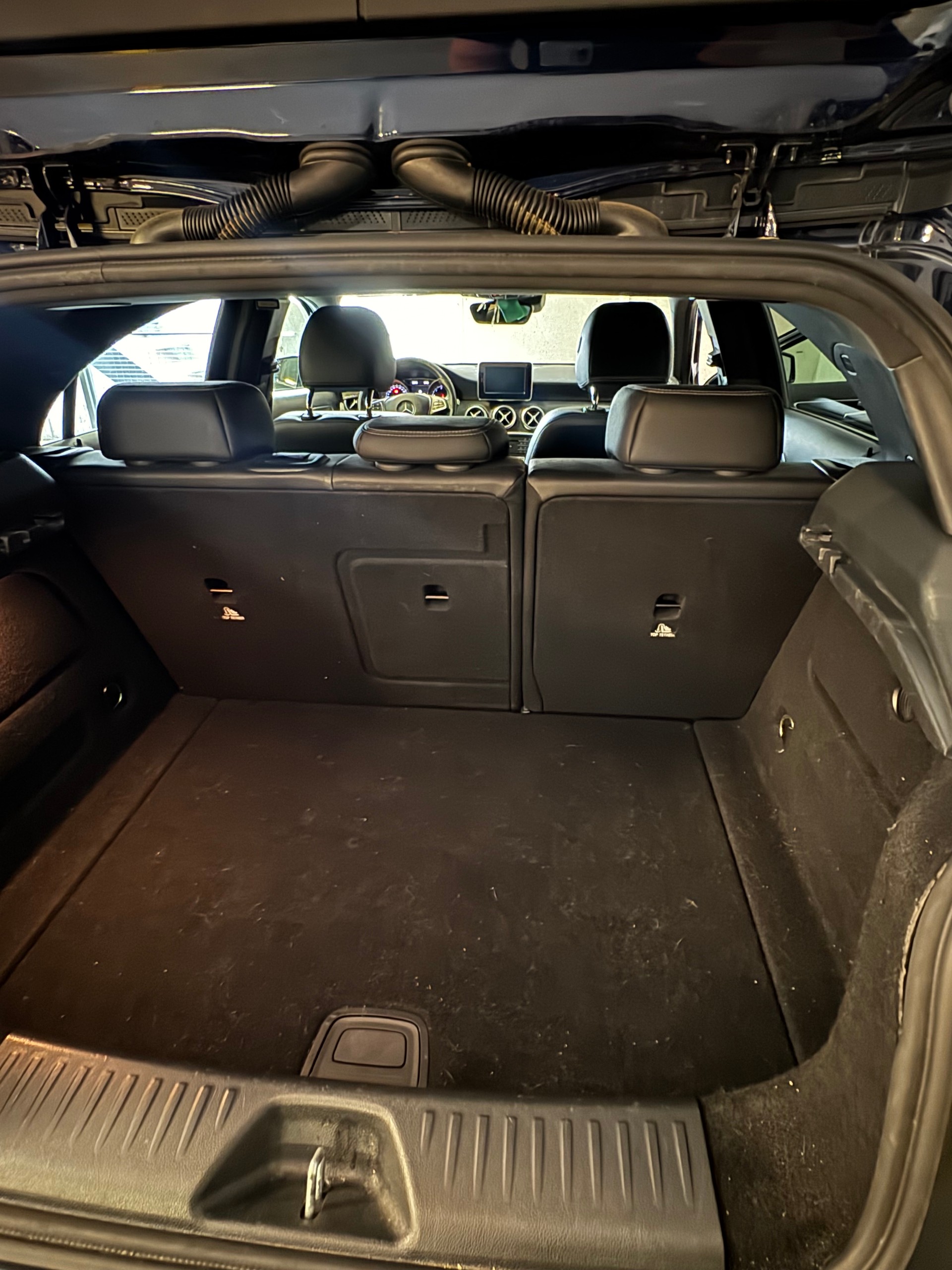 MERCEDES-BENZ A 200 AMG Line-image-5