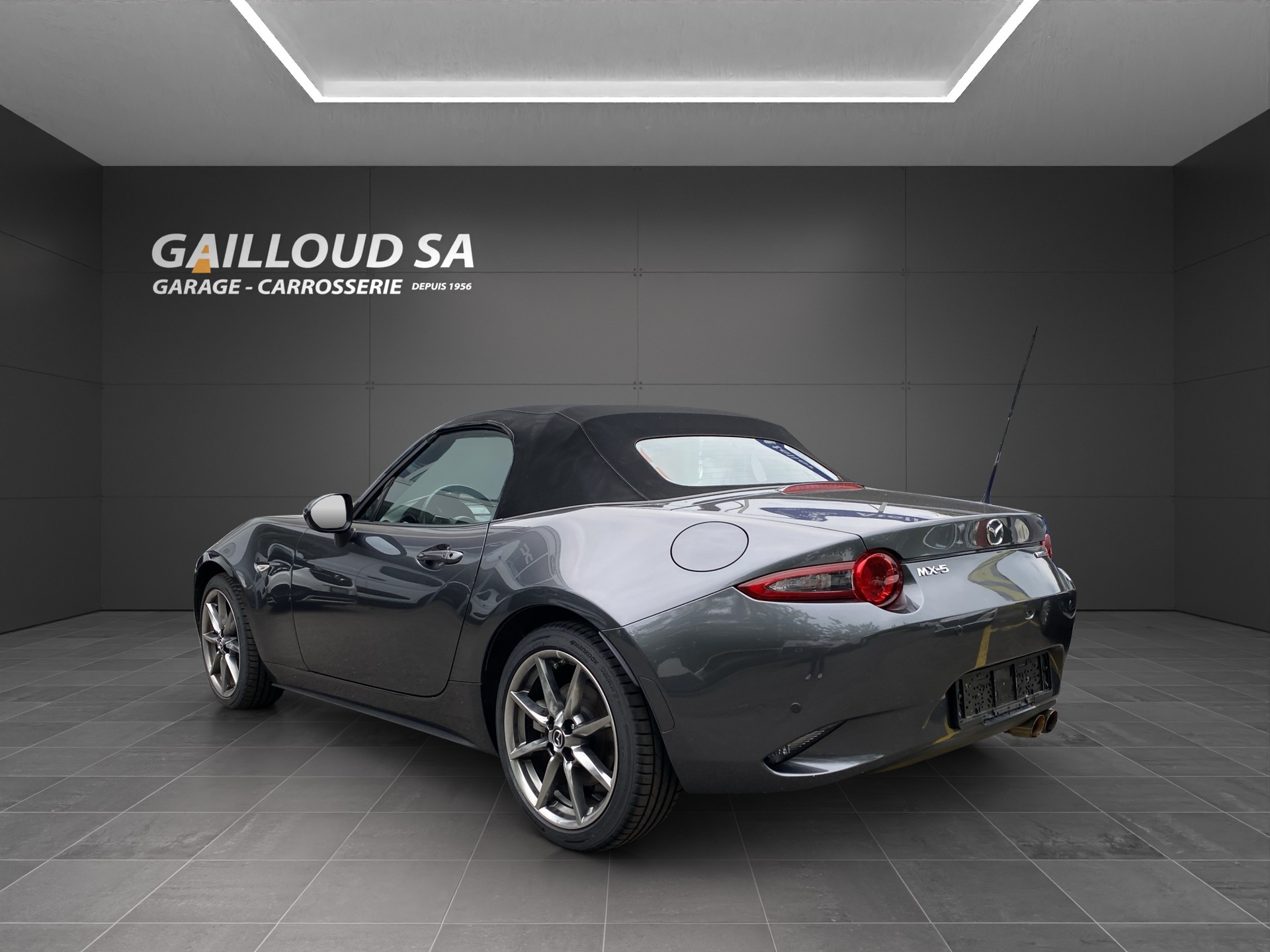 MAZDA MX-5 SKYACTIV-G 184 Revolution-image-2