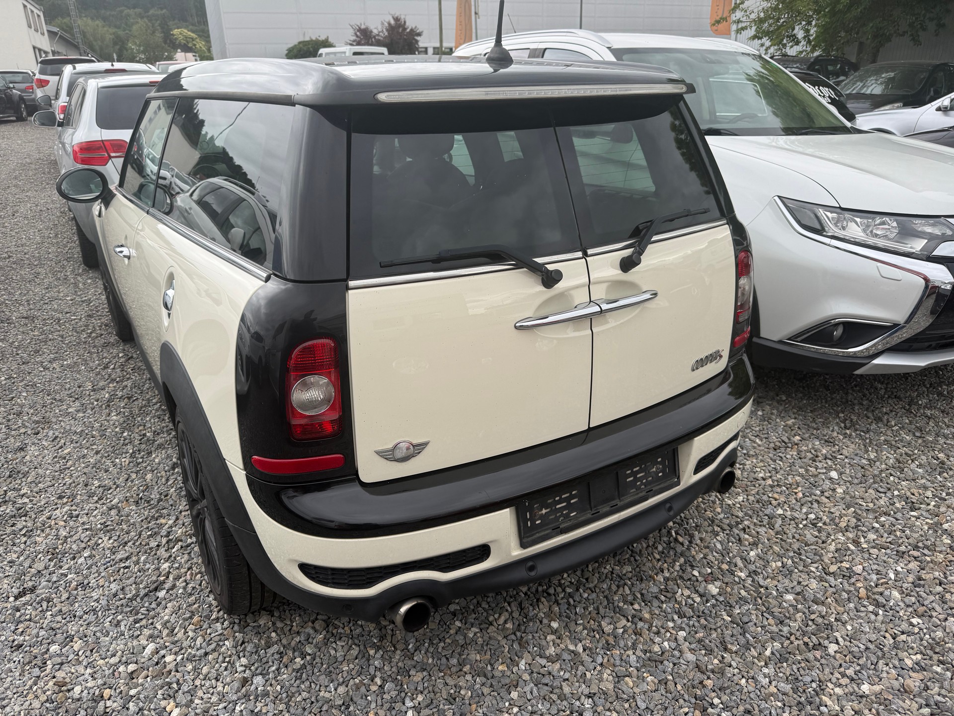 MINI Clubman Cooper S-image-2