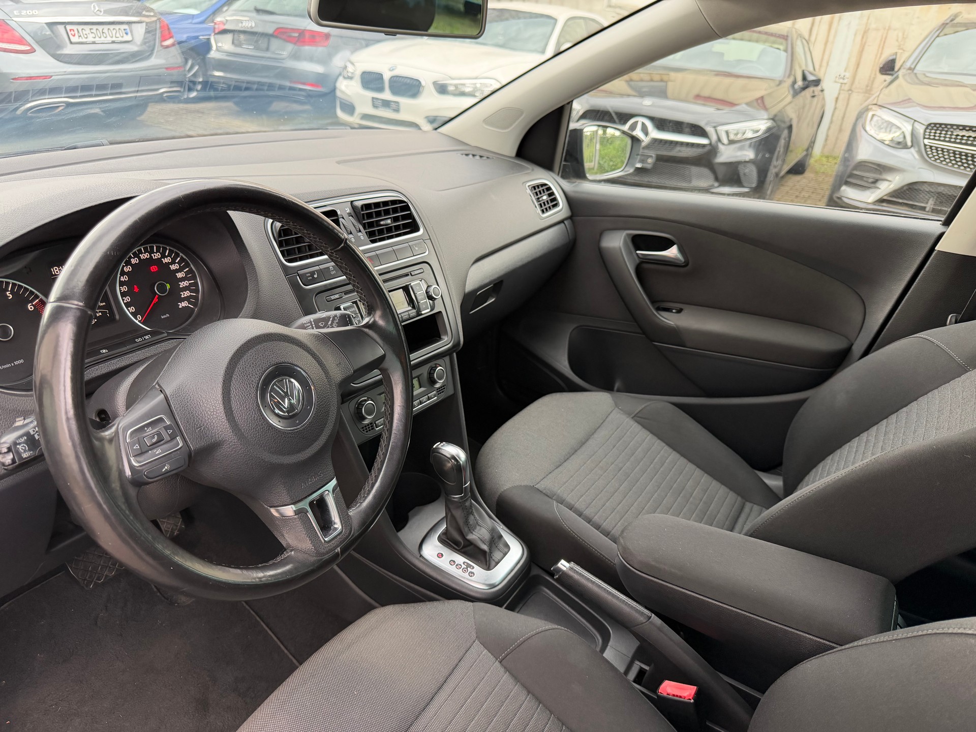 VW Polo 1.2 TSI Trendline DSG-image-5