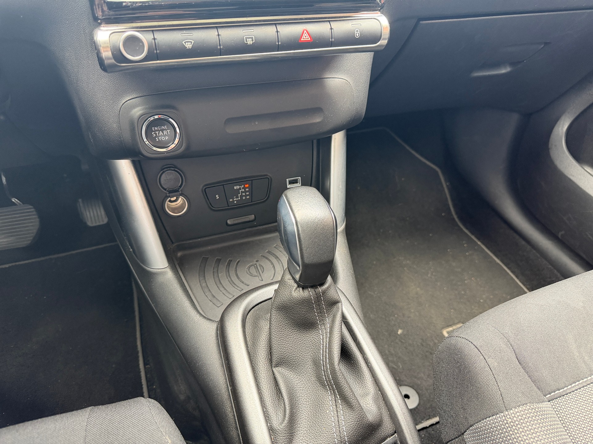 CITROEN C3 Aircross 1.2i PureTech Feel-image-12
