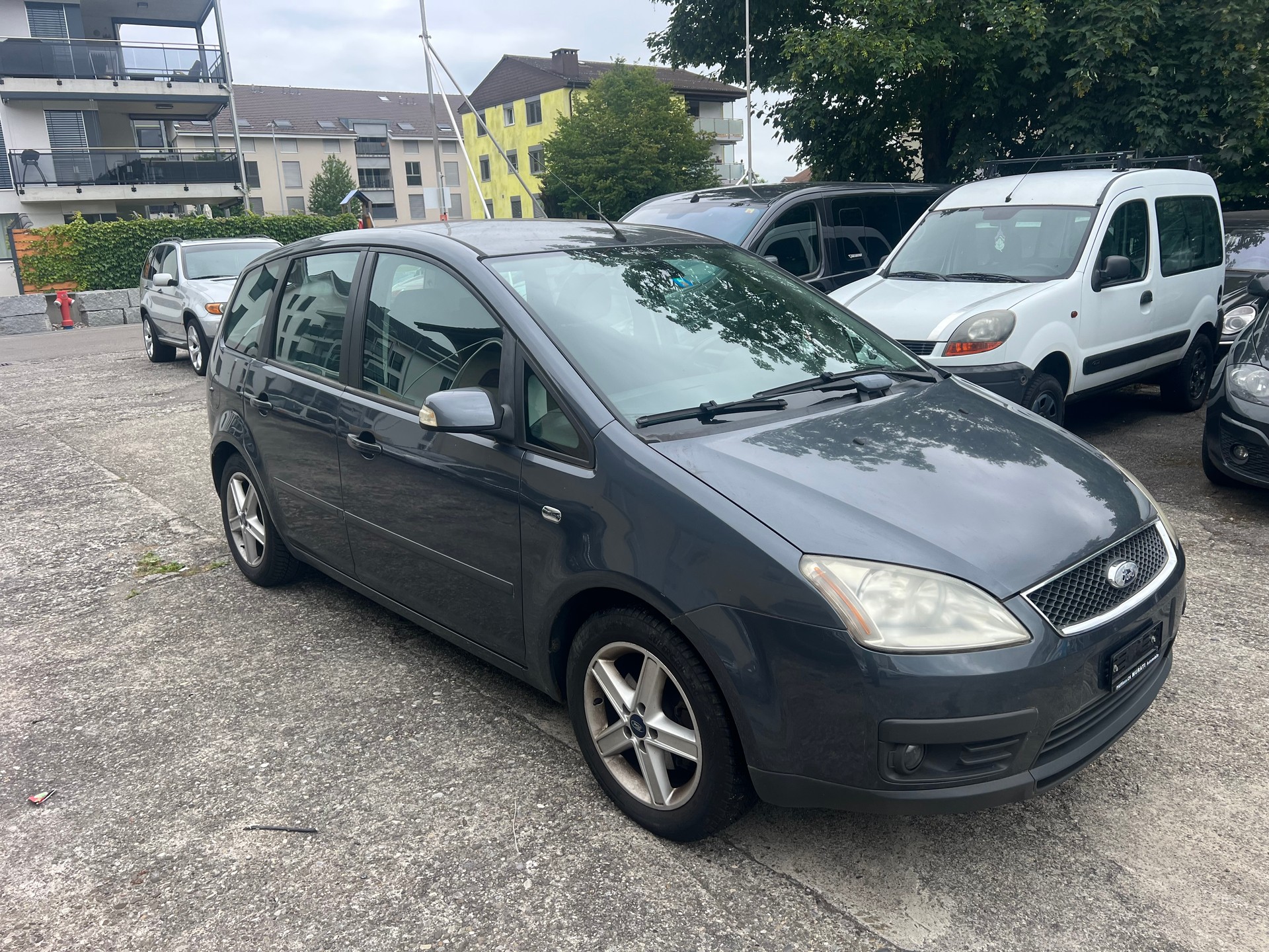 FORD Focus C-Max 1.8 Ambiente-image-1
