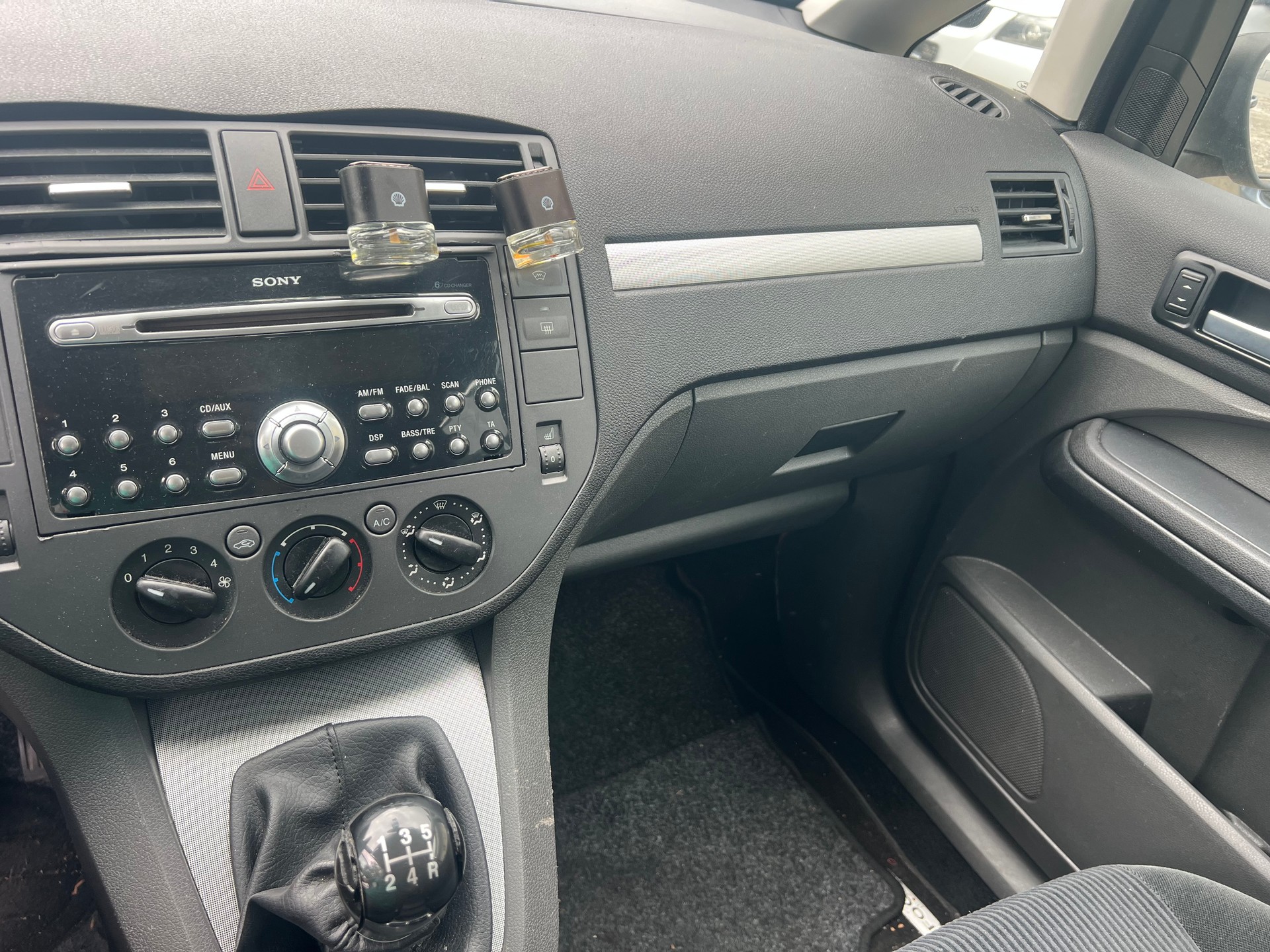 FORD Focus C-Max 1.8 Ambiente-image-8