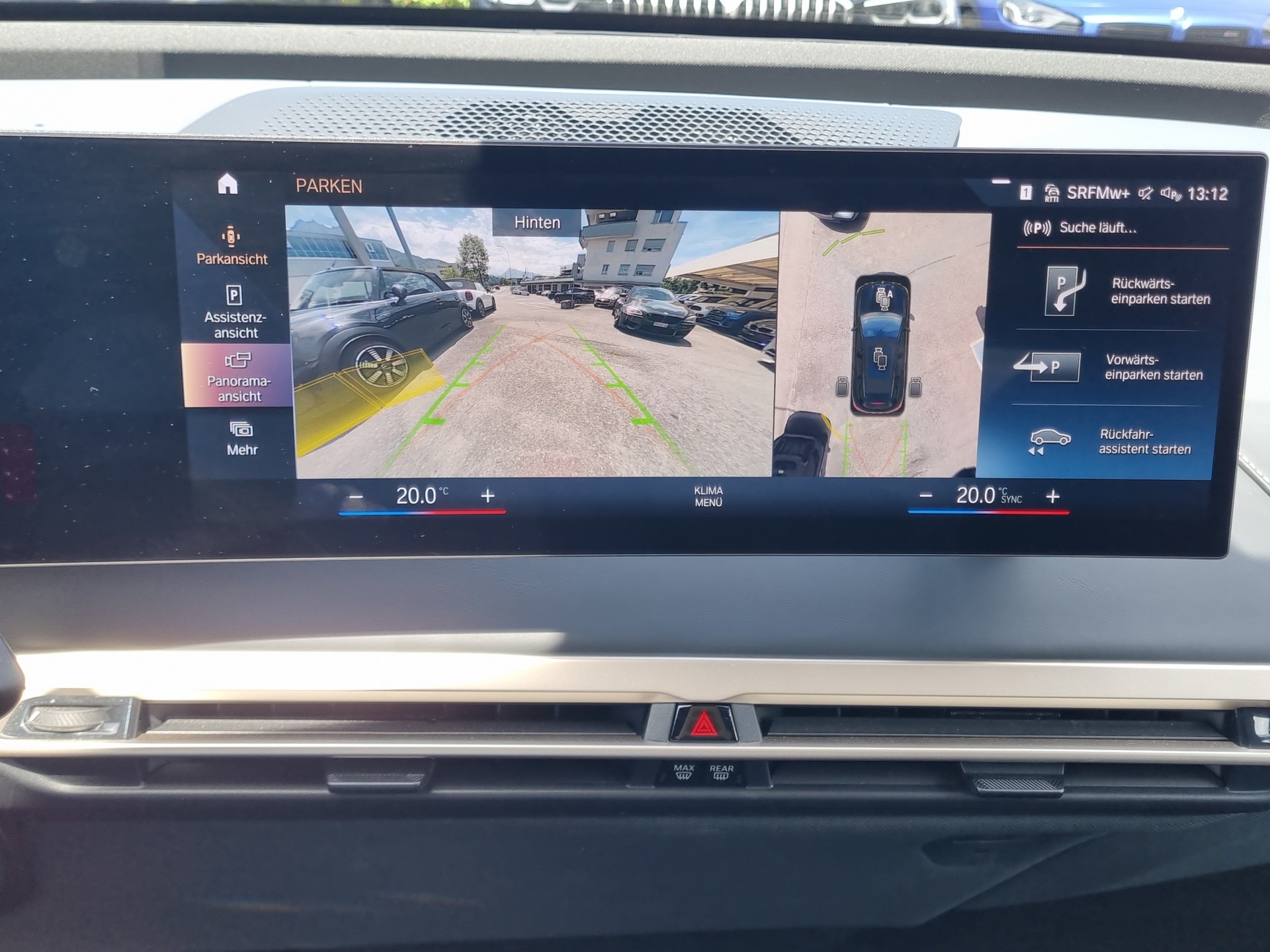 BMW iX xDrive40-image-25