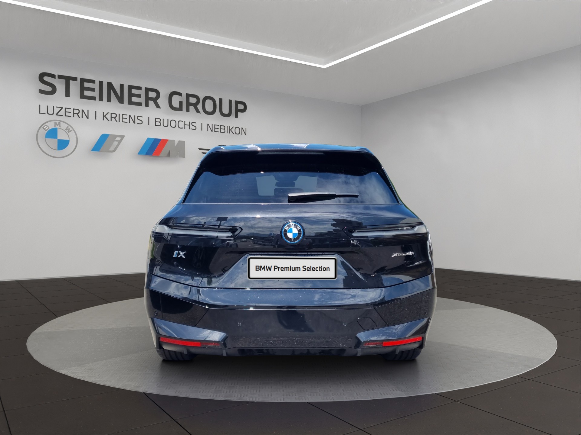 BMW iX xDrive40-image-6