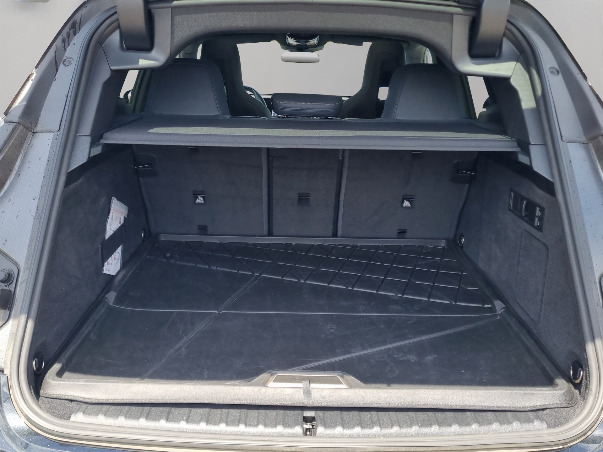 BMW iX xDrive40-image-20