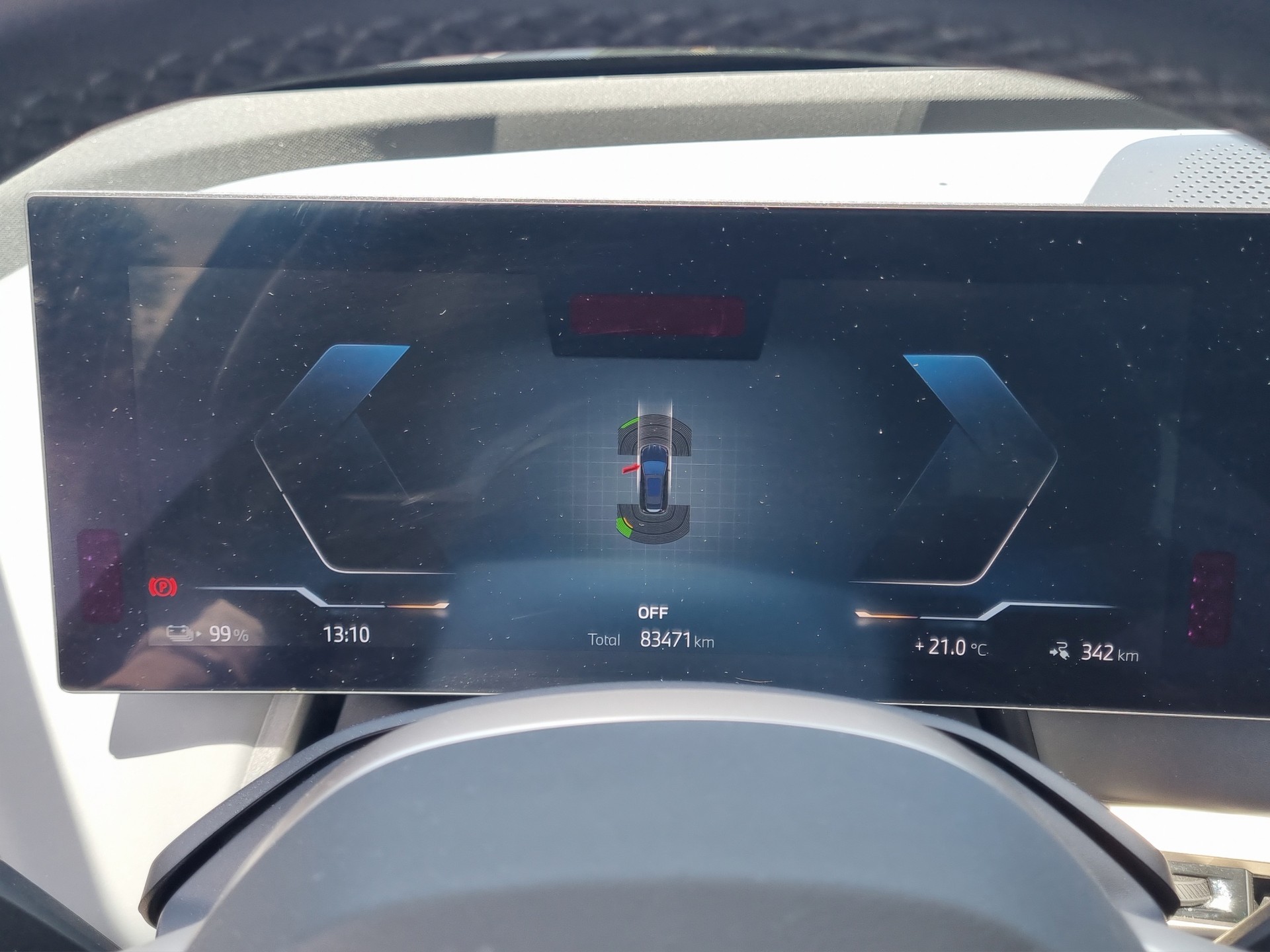 BMW iX xDrive40-image-15