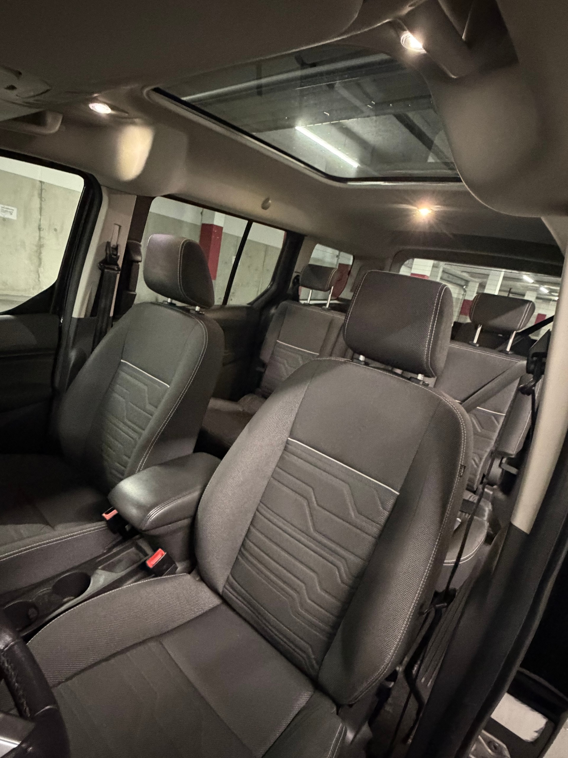 FORD Grand Tourneo Connect 7place 1.6 SCTi Titanium Automatic-image-11
