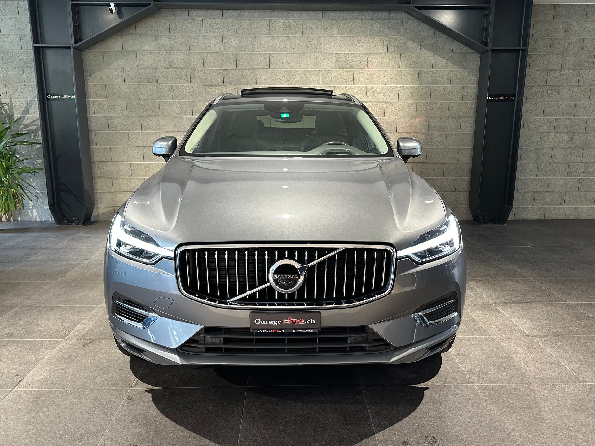 VOLVO XC60 T8 eAWD Inscription-image-2