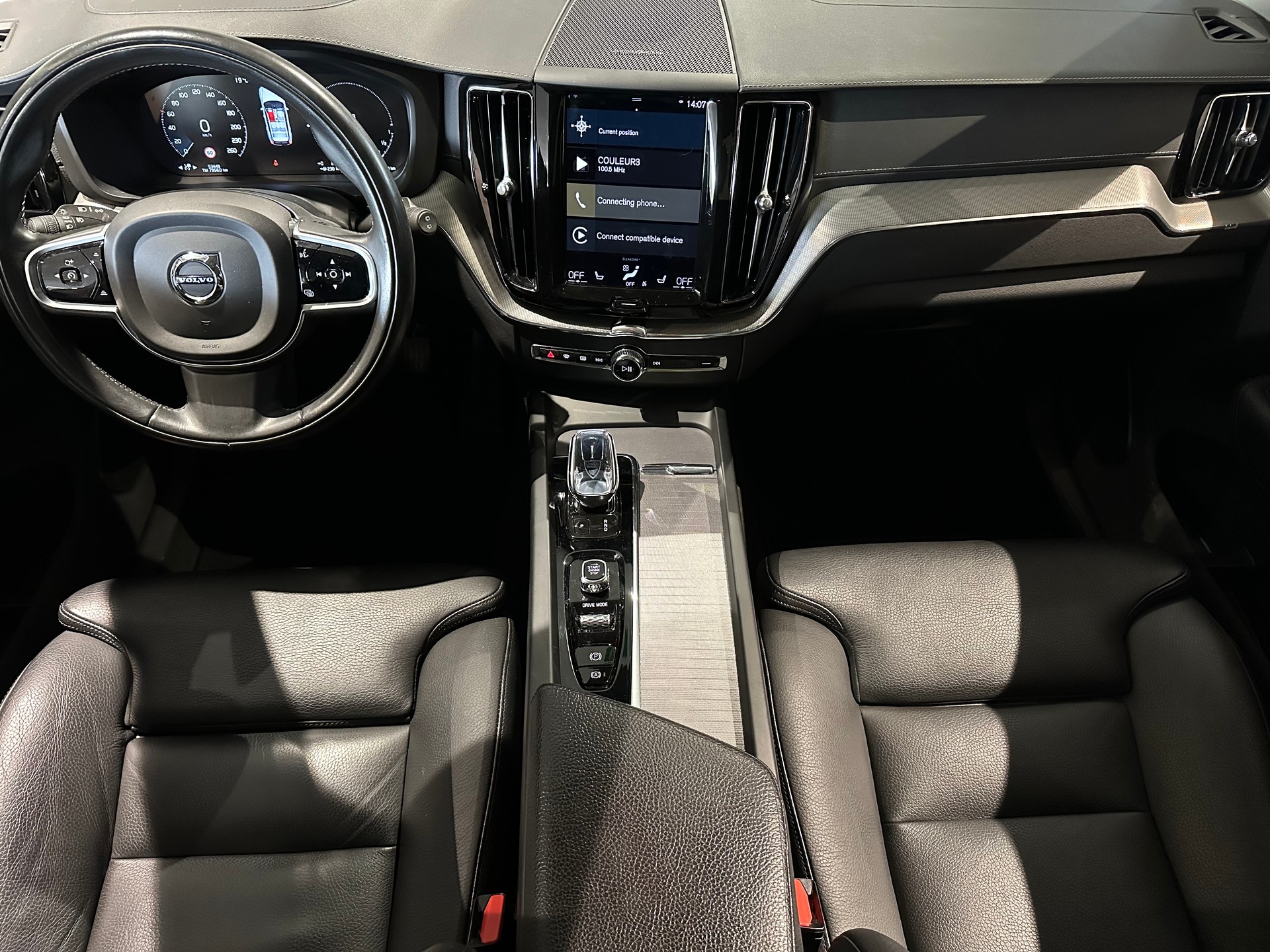 VOLVO XC60 T8 eAWD Inscription-image-7